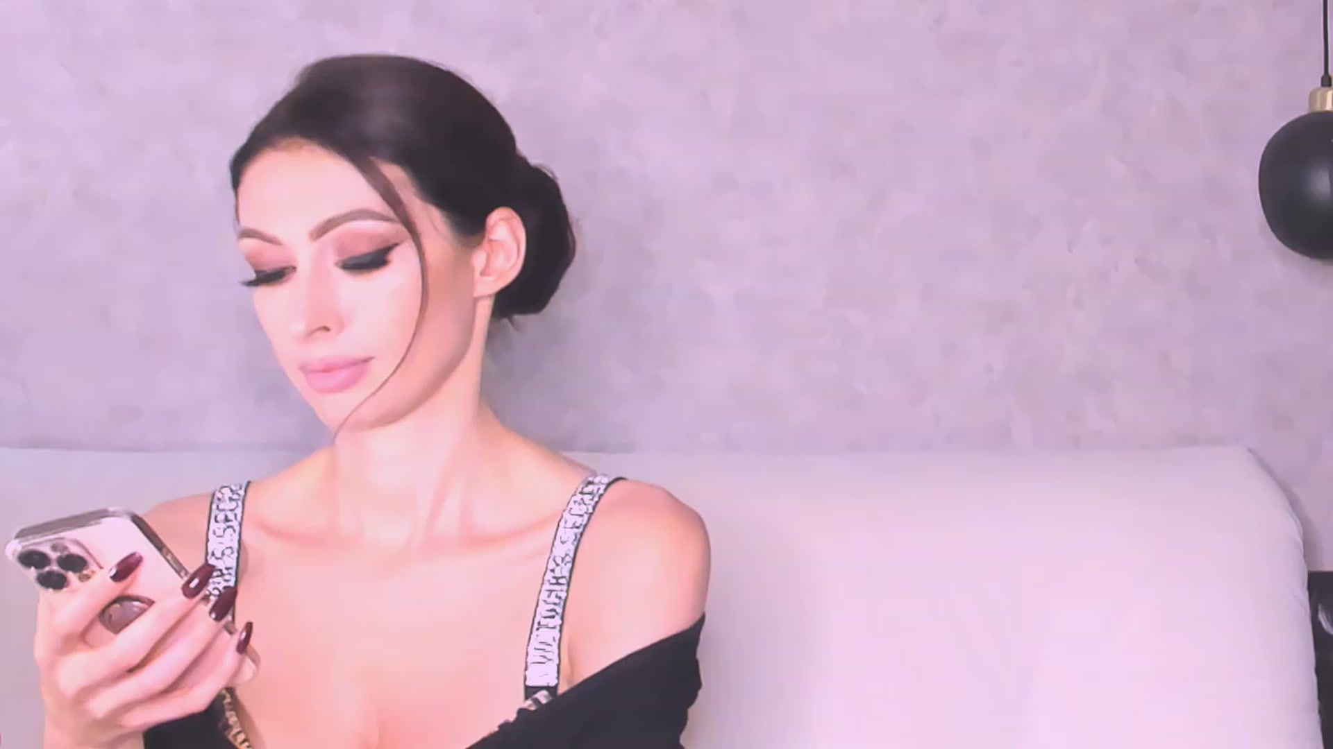 Gallery image thumbnail from AloeVera's myfreecams stream on, 10/27/2023, 24:01 image 9 of 20