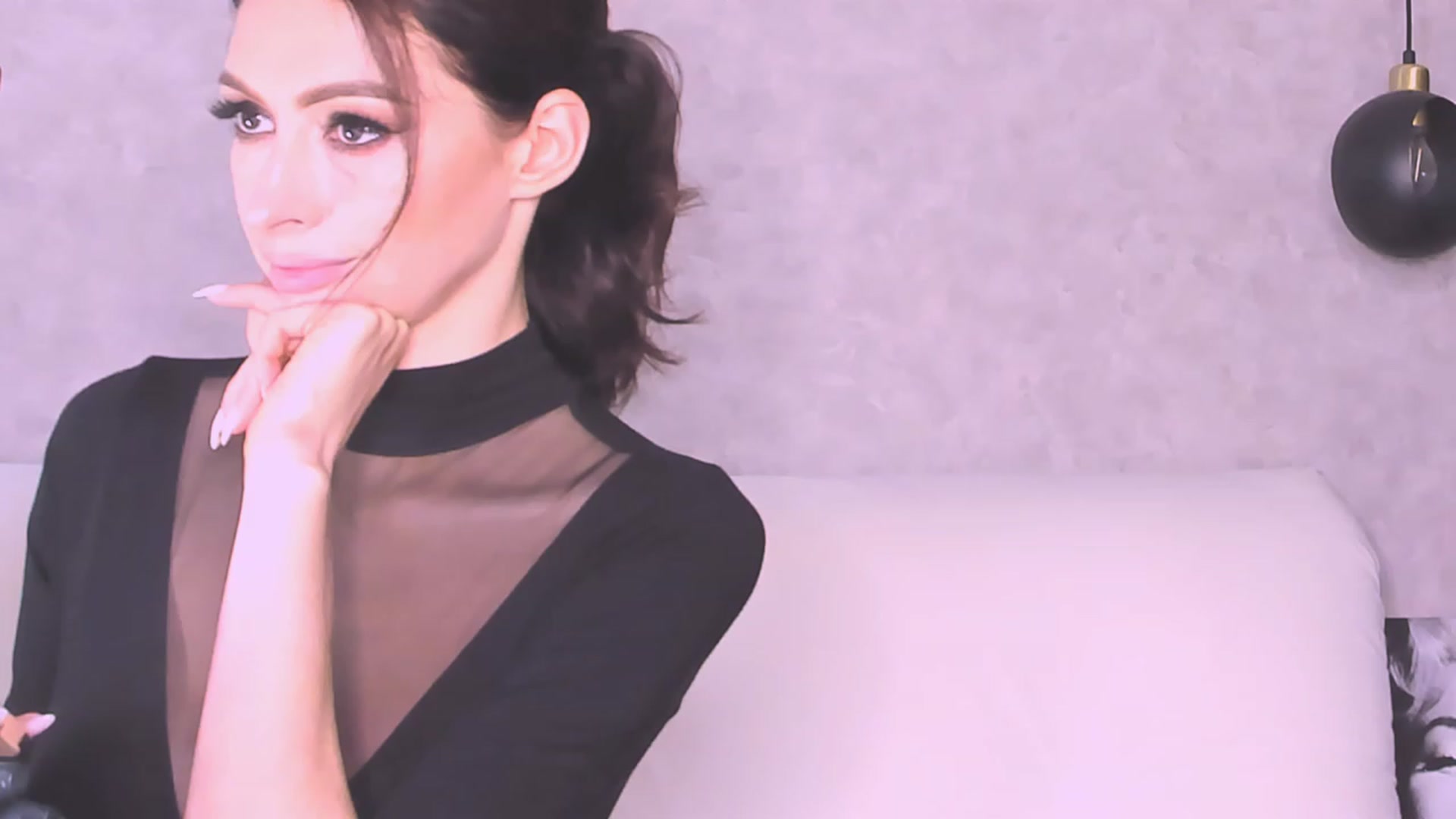 Gallery image thumbnail from AloeVera's myfreecams stream on, 10/31/2023, 01:19 image 3 of 20