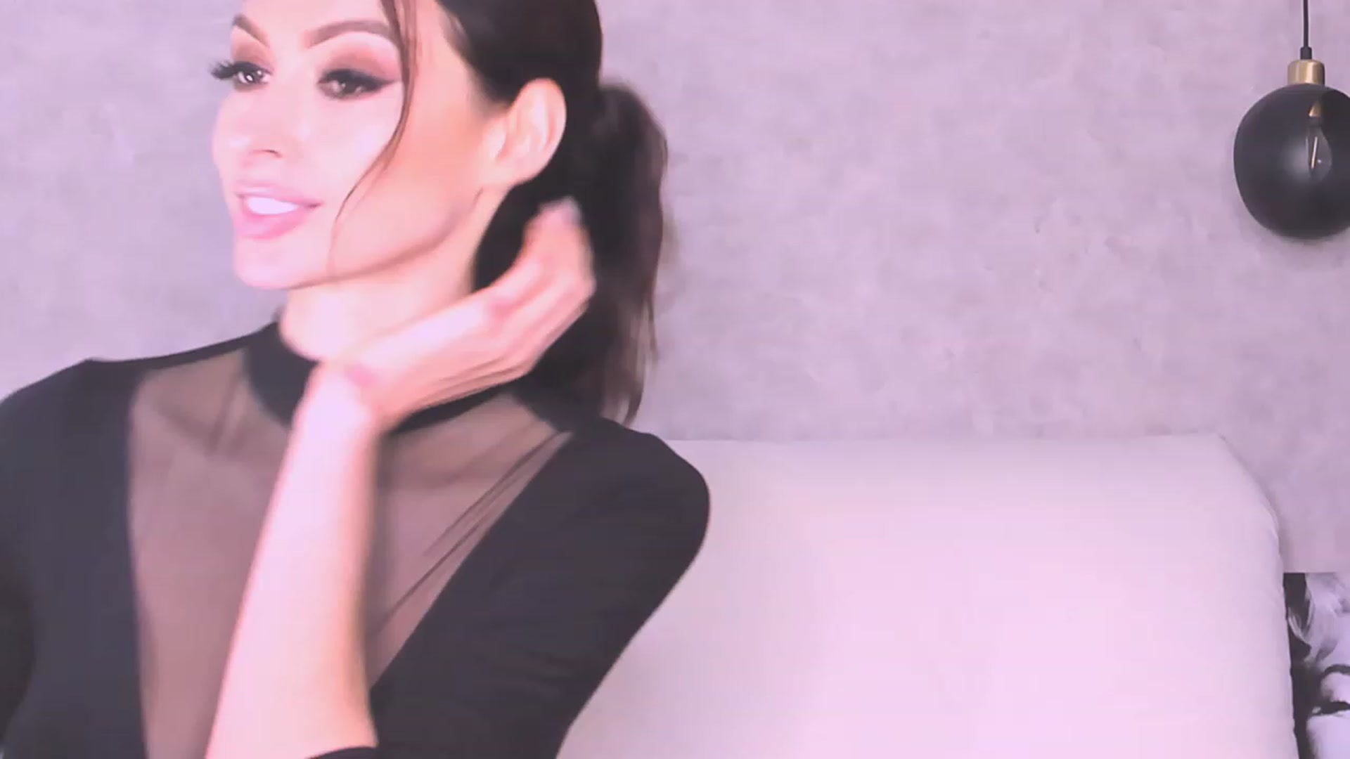 Gallery image thumbnail from AloeVera's myfreecams stream on, 10/31/2023, 01:19 image 15 of 20