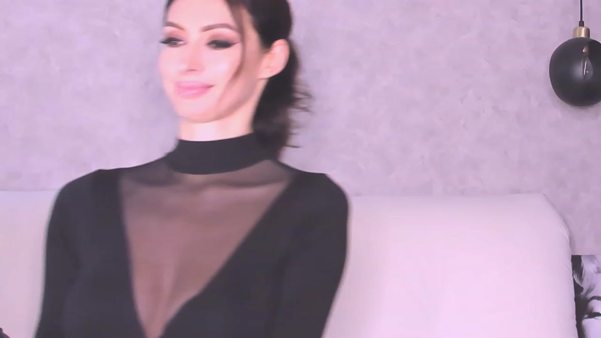 Gallery image thumbnail from AloeVera's myfreecams stream on, 10/31/2023, 01:19 image 17 of 20
