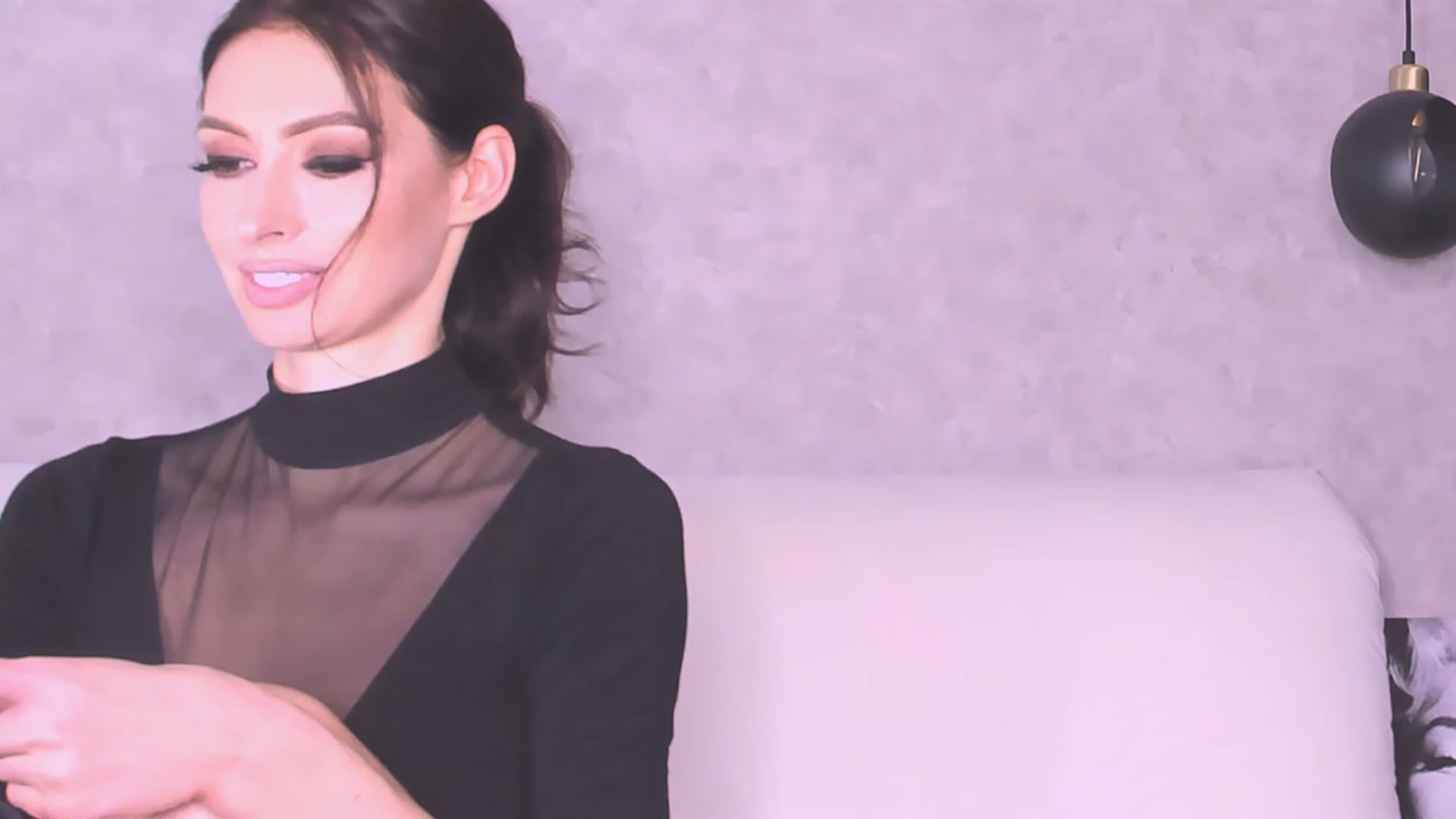 Gallery image thumbnail from AloeVera's myfreecams stream on, 10/31/2023, 01:19 image 13 of 20