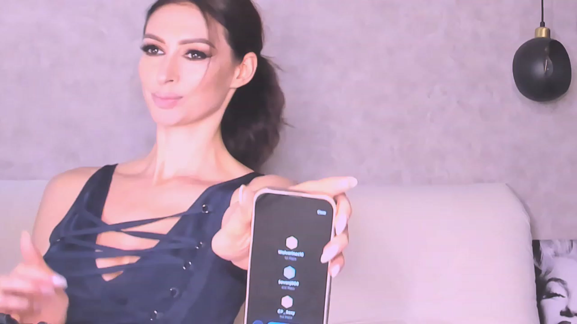 Gallery image thumbnail from AloeVera's myfreecams stream on, 11/02/2023, 24:15 image 15 of 20