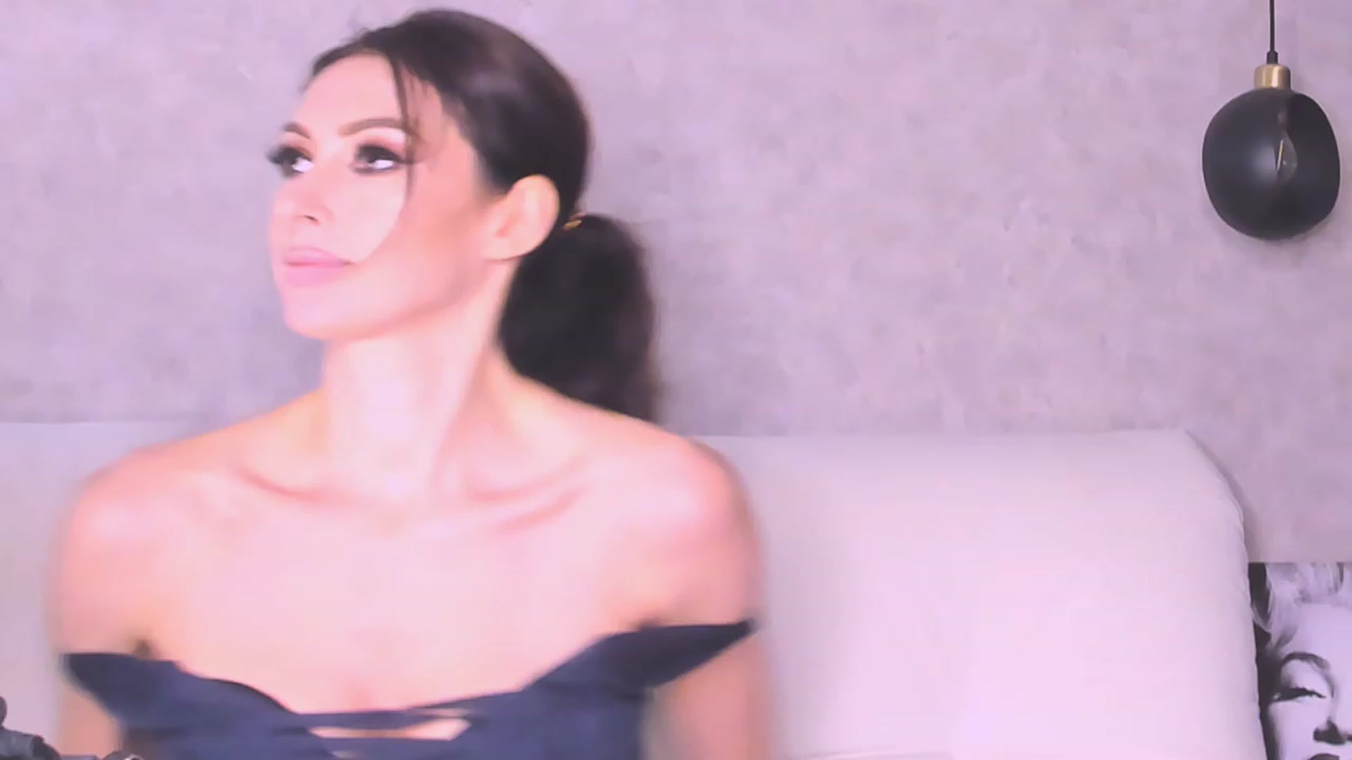 Gallery image thumbnail from AloeVera's myfreecams stream on, 11/02/2023, 01:30 image 17 of 20