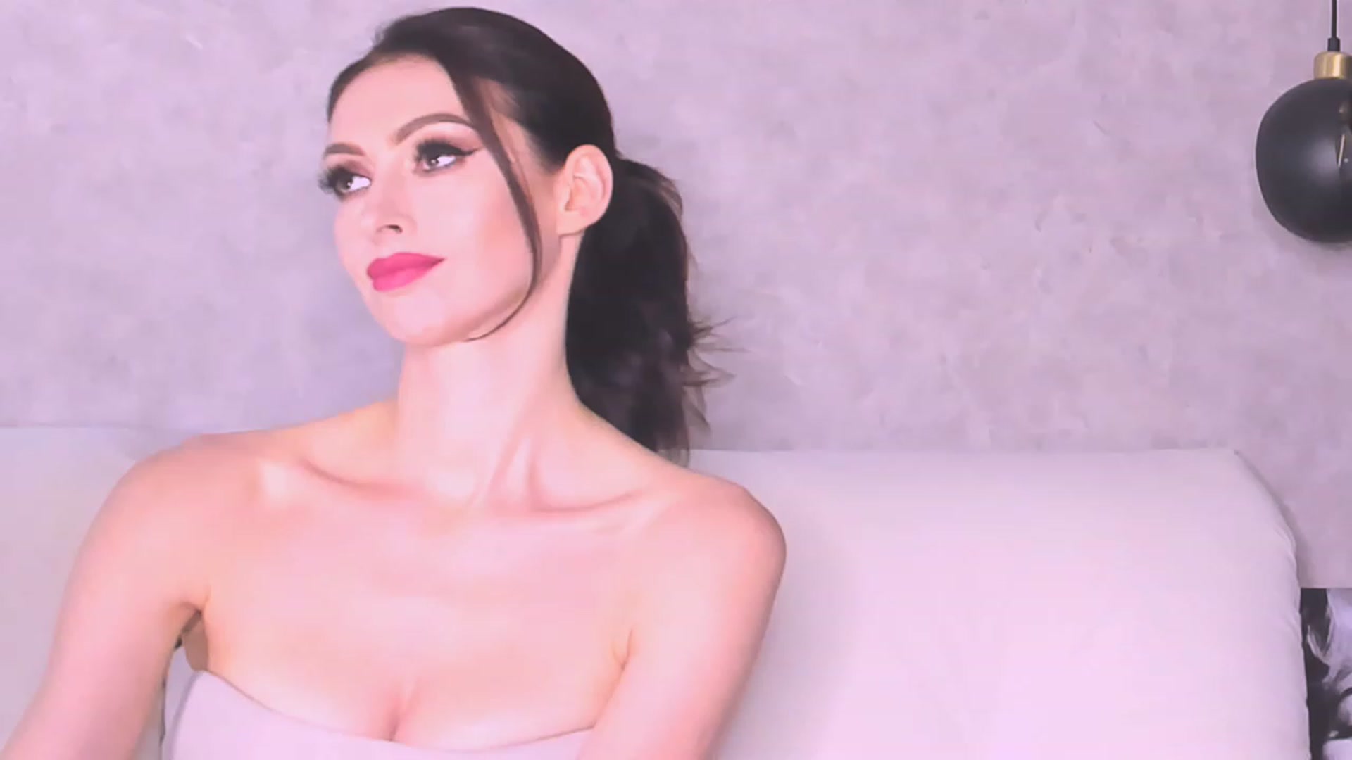 Gallery image thumbnail from AloeVera's myfreecams stream on, 11/03/2023, 01:46 image 6 of 20