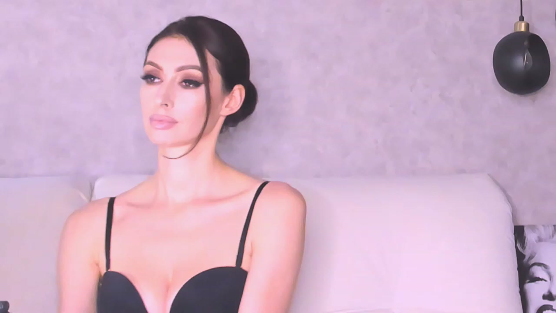 Gallery image thumbnail from AloeVera's myfreecams stream on, 11/05/2023, 01:44 image 4 of 20