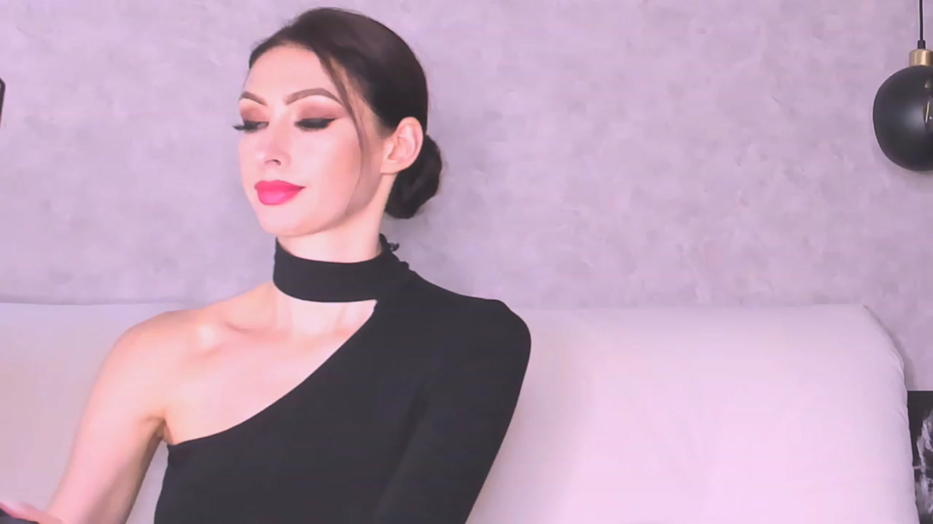 Gallery image thumbnail from AloeVera's myfreecams stream on, 11/07/2023, 01:20 image 1 of 20