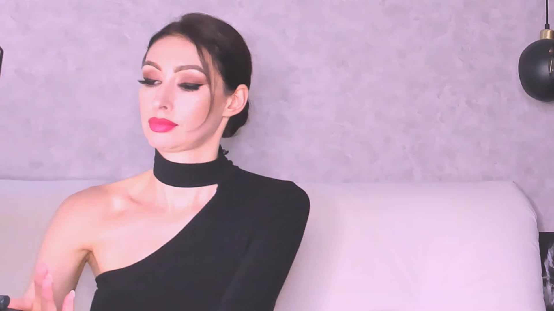 Gallery image thumbnail from AloeVera's myfreecams stream on, 11/07/2023, 01:20 image 3 of 20