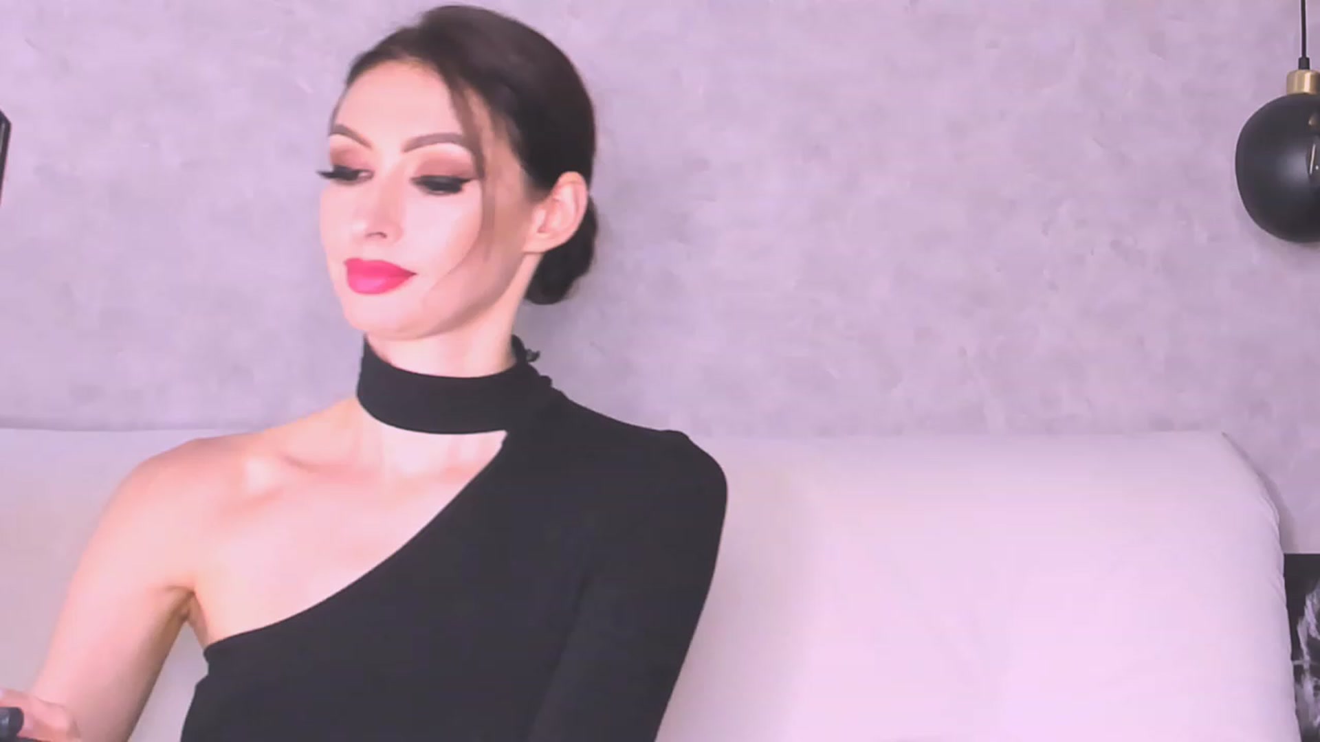 Gallery image thumbnail from AloeVera's myfreecams stream on, 11/07/2023, 01:20 image 7 of 20