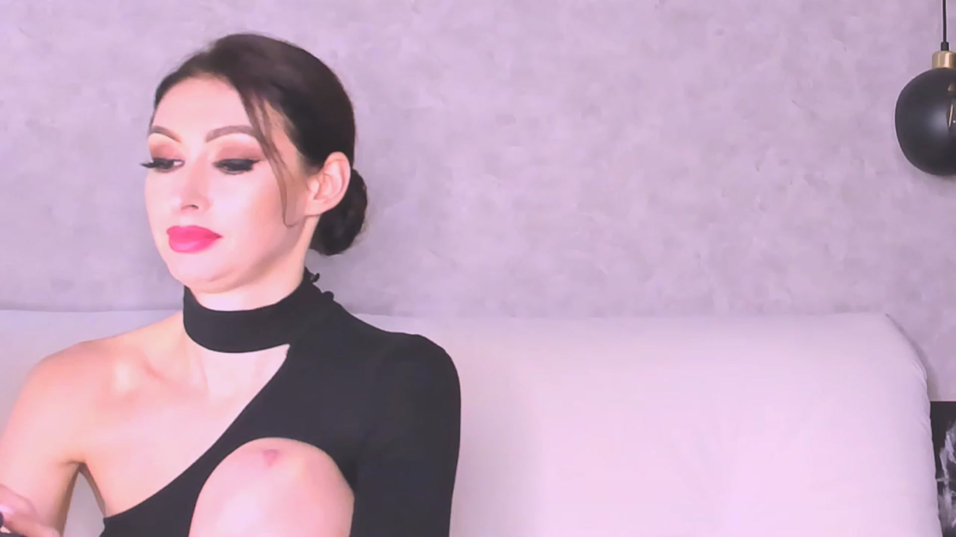 Gallery image thumbnail from AloeVera's myfreecams stream on, 11/07/2023, 02:04 image 8 of 20