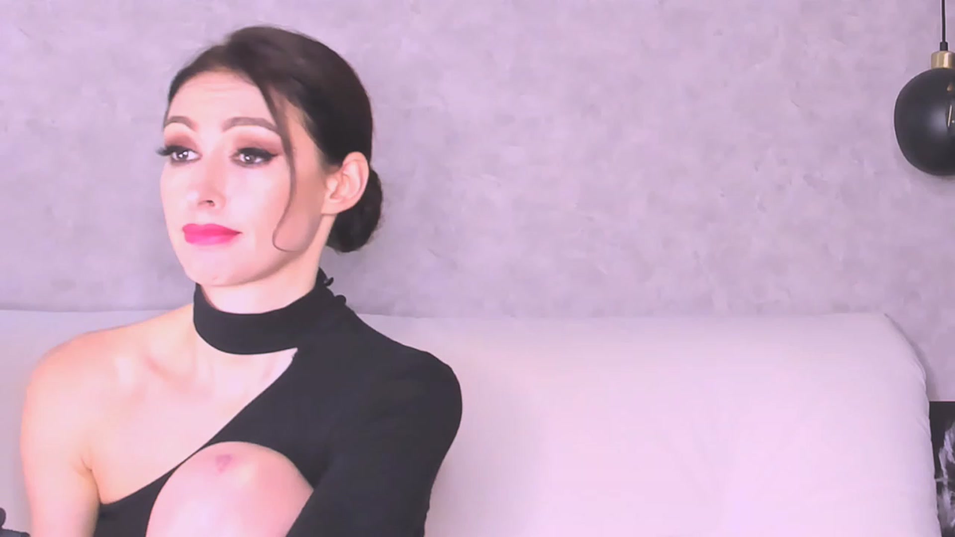 Gallery image thumbnail from AloeVera's myfreecams stream on, 11/07/2023, 02:04 image 10 of 20