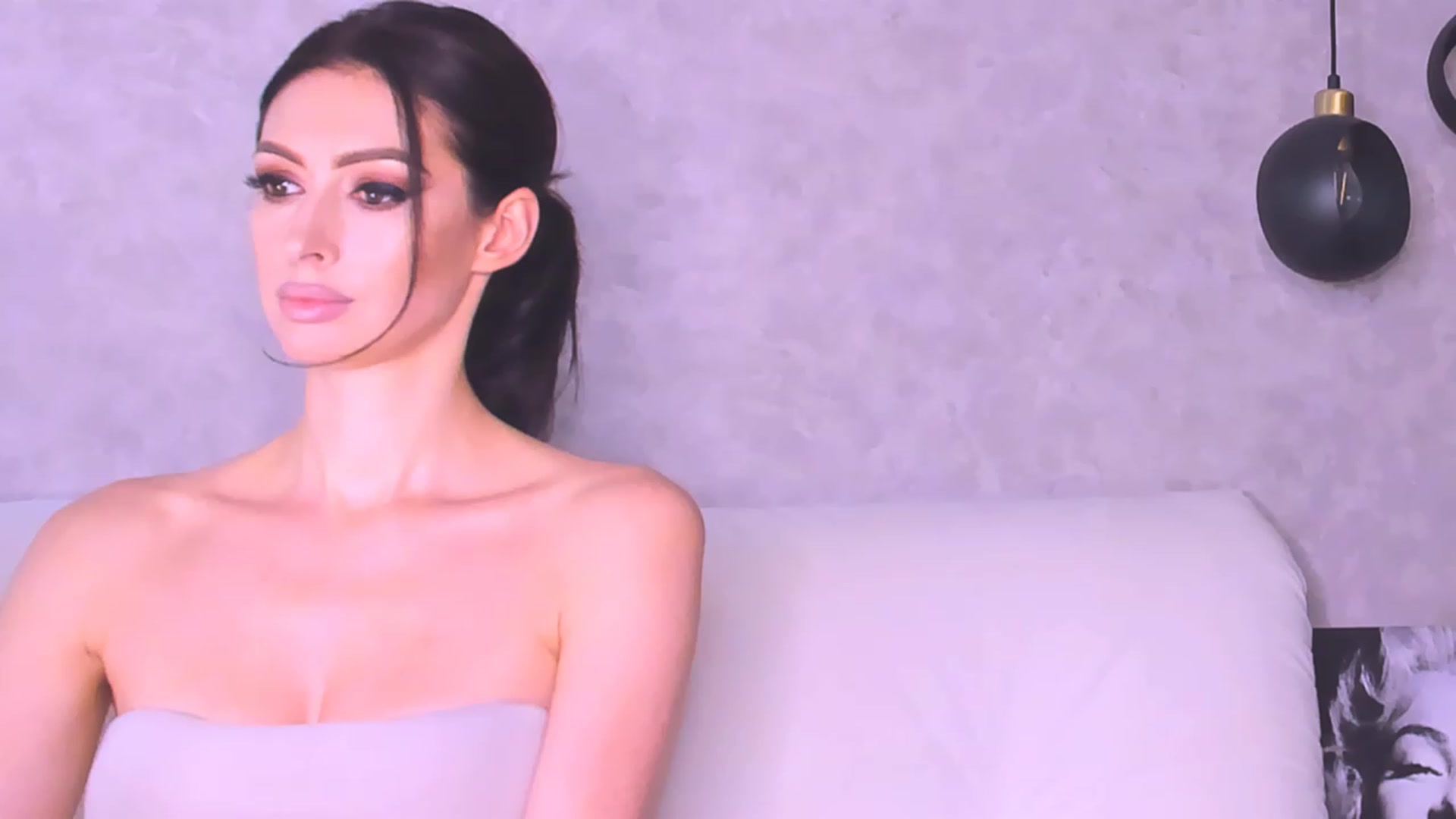 Gallery image thumbnail from AloeVera's myfreecams stream on, 11/17/2023, 01:46 image 1 of 20