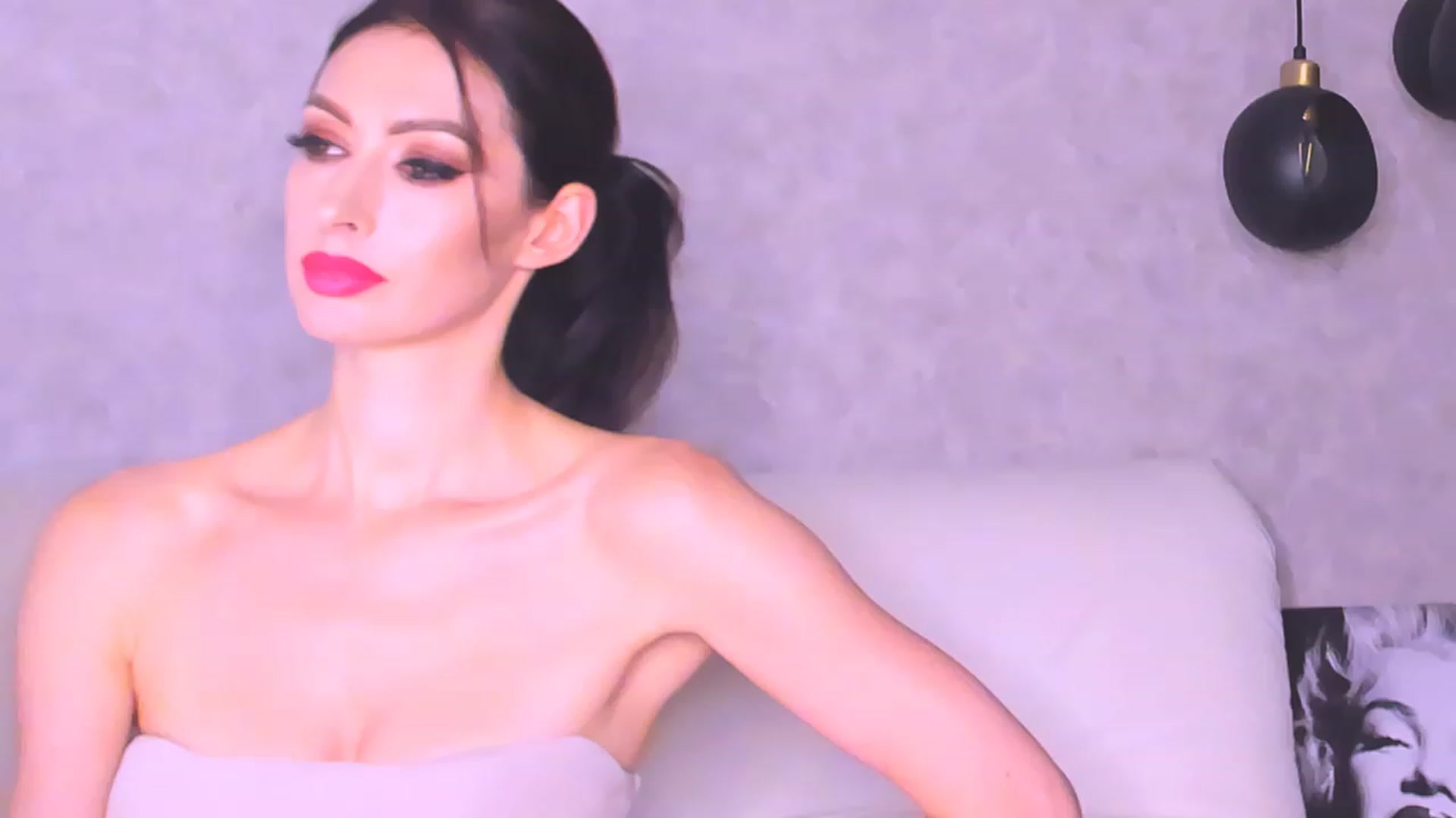 Gallery image thumbnail from AloeVera's myfreecams stream on, 11/21/2023, 02:01 image 18 of 20
