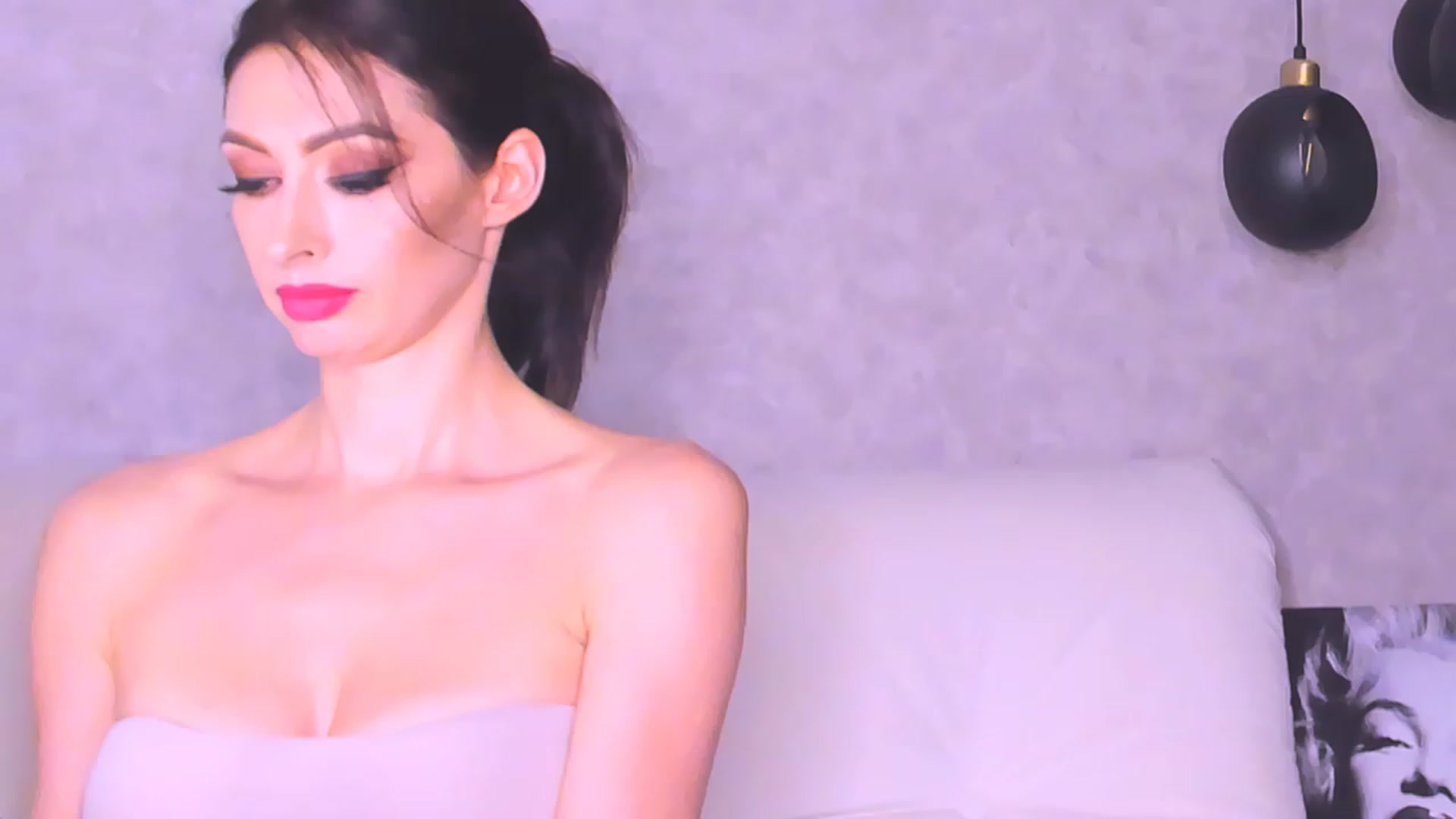 Gallery image thumbnail from AloeVera's myfreecams stream on, 11/21/2023, 02:01 image 6 of 20