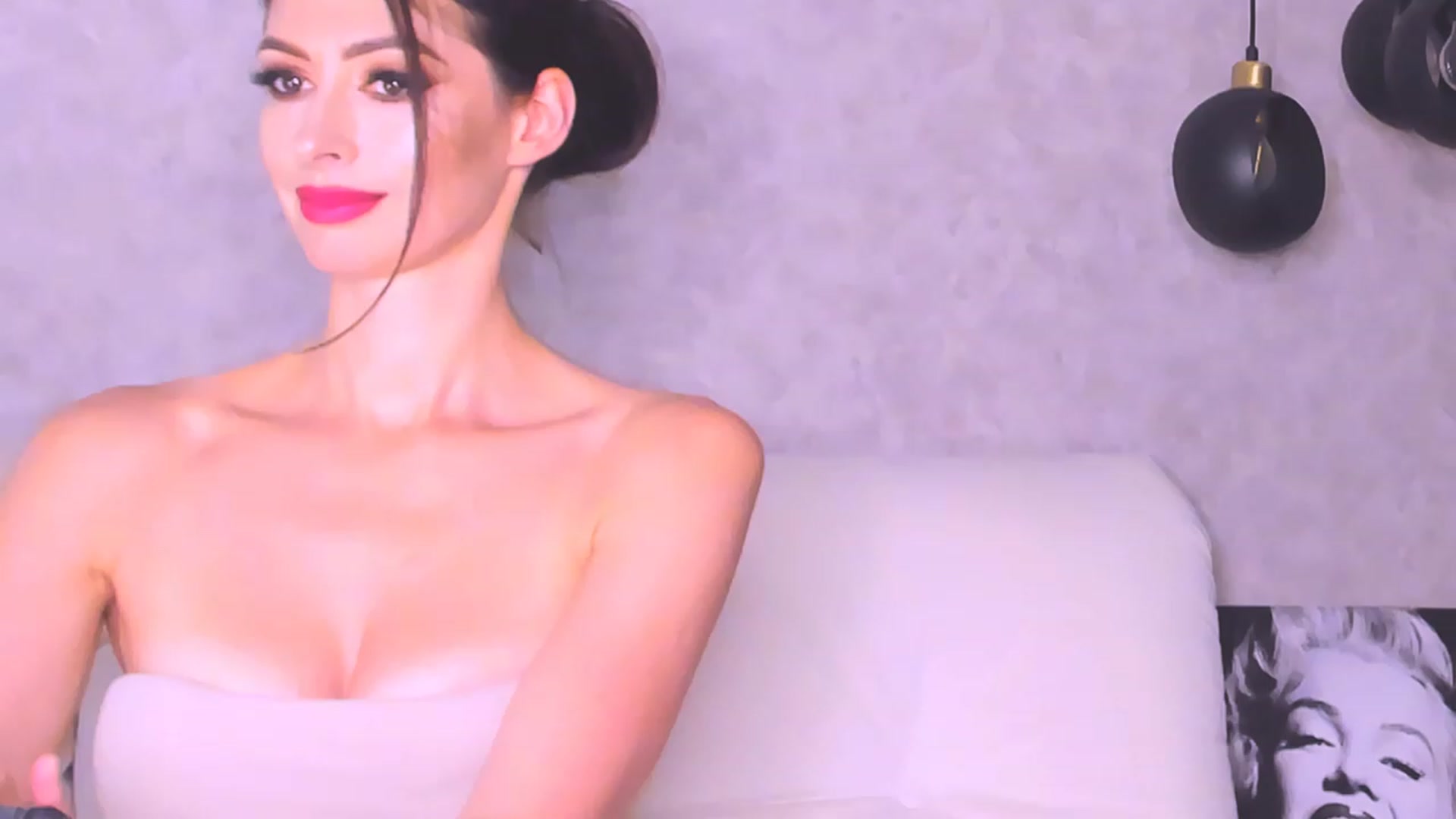 Gallery image thumbnail from AloeVera's myfreecams stream on, 12/31/2023, 24:54 image 2 of 20
