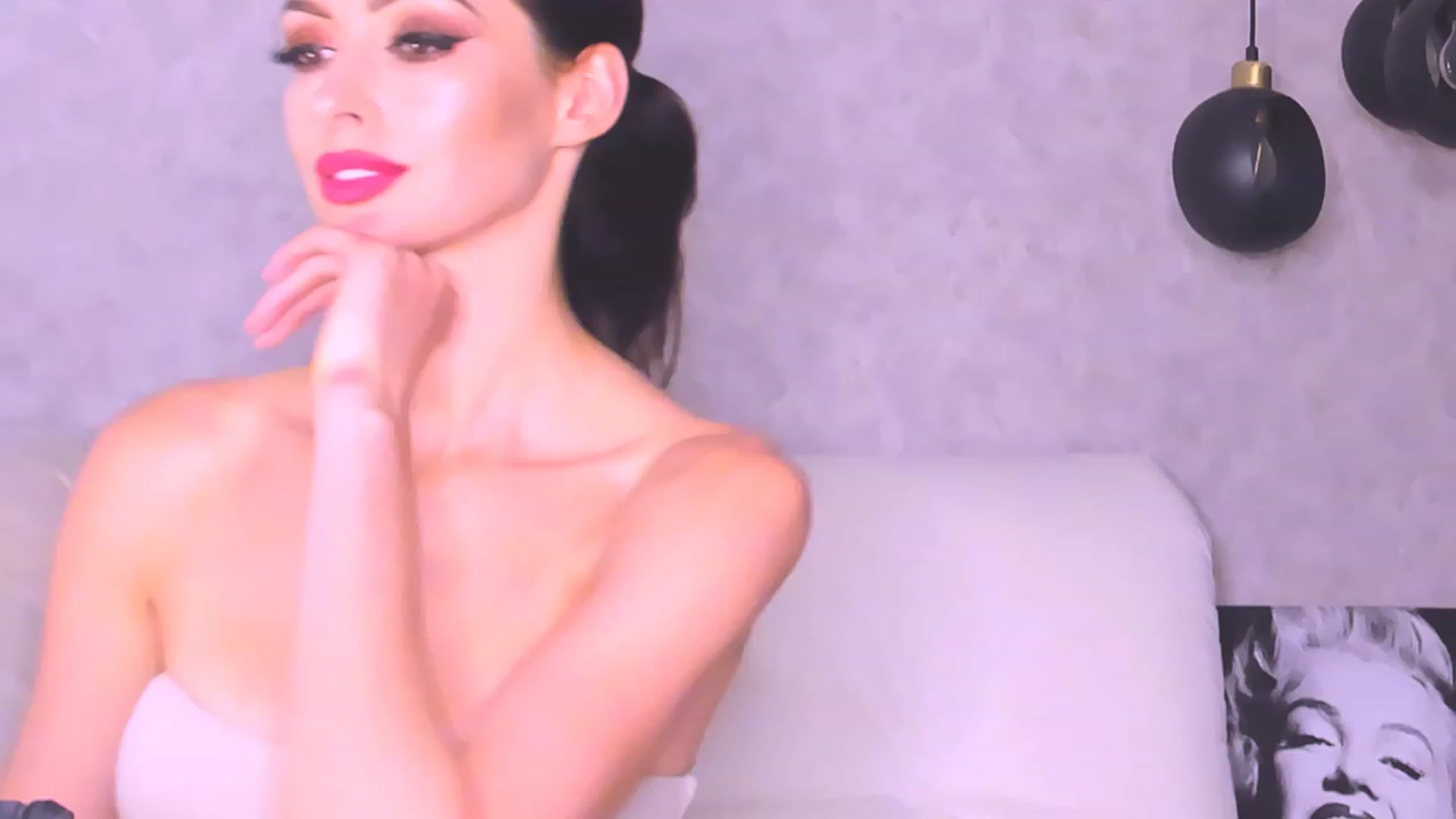 Gallery image thumbnail from AloeVera's myfreecams stream on, 12/31/2023, 24:54 image 15 of 20