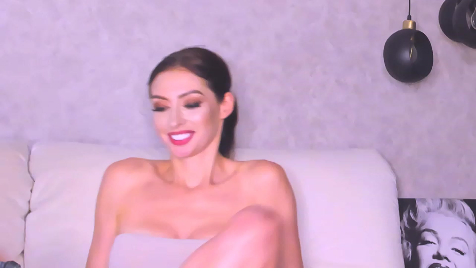 Gallery image thumbnail from AloeVera's myfreecams stream on, 12/31/2023, 24:54 image 7 of 20