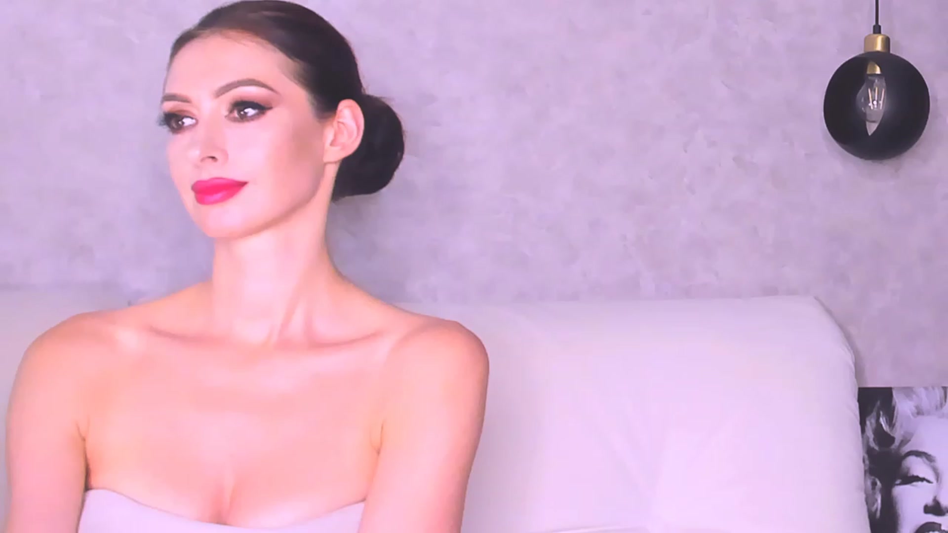 Gallery image thumbnail from AloeVera's myfreecams stream on, 01/07/2024, 01:28 image 9 of 20