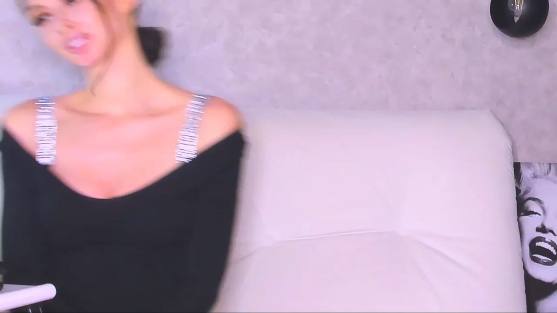 Gallery image thumbnail from AloeVera's myfreecams stream on, 02/19/2024, 03:10 image 3 of 20