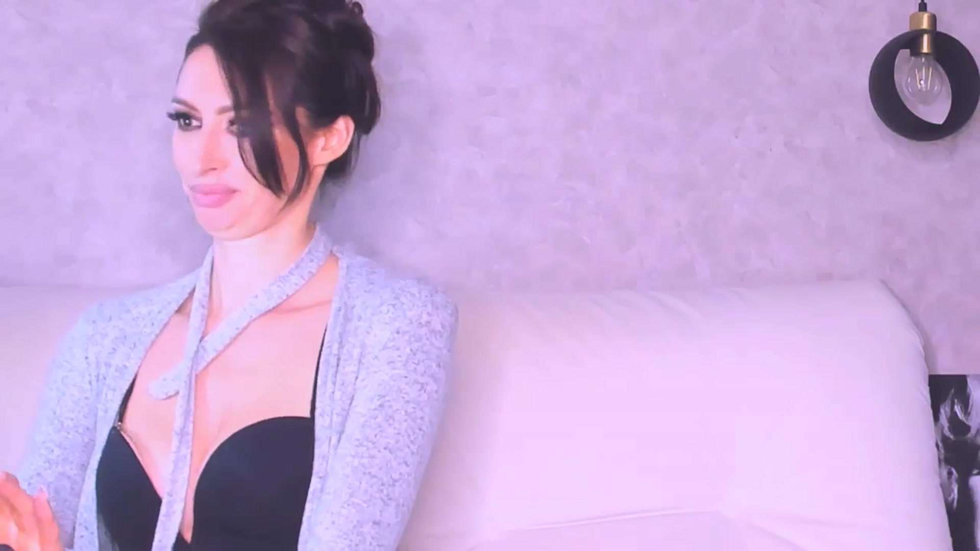 Gallery image thumbnail from AloeVera's myfreecams stream on, 05/14/2024, 02:04 image 17 of 20