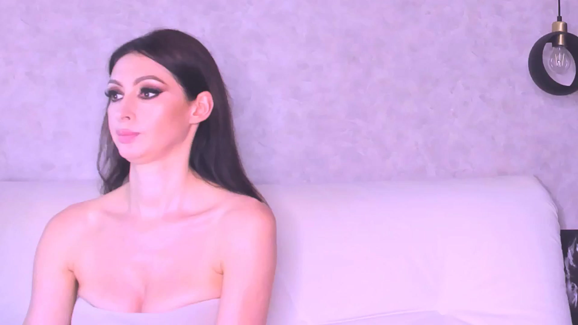 Gallery image thumbnail from AloeVera's myfreecams stream on, 05/26/2024, 24:03 image 13 of 20