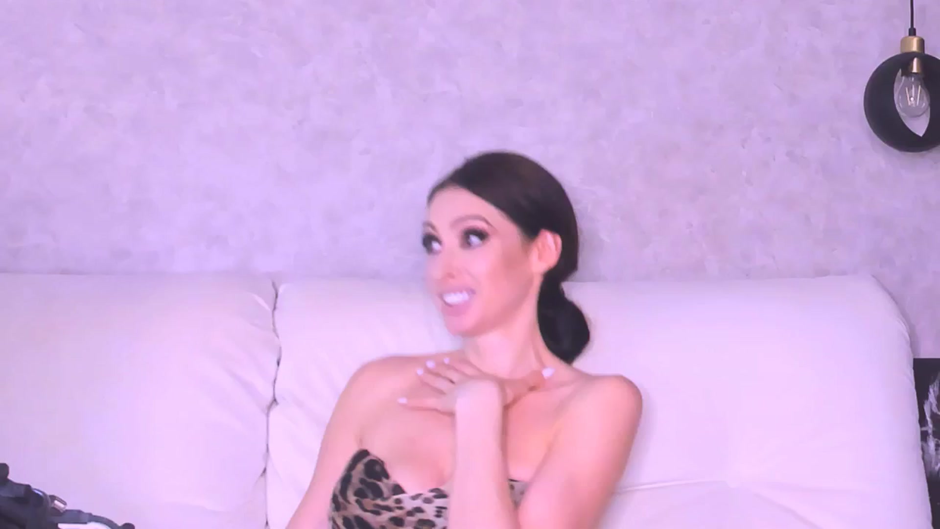 Gallery image thumbnail from AloeVera's myfreecams stream on, 06/08/2024, 24:46 image 11 of 20