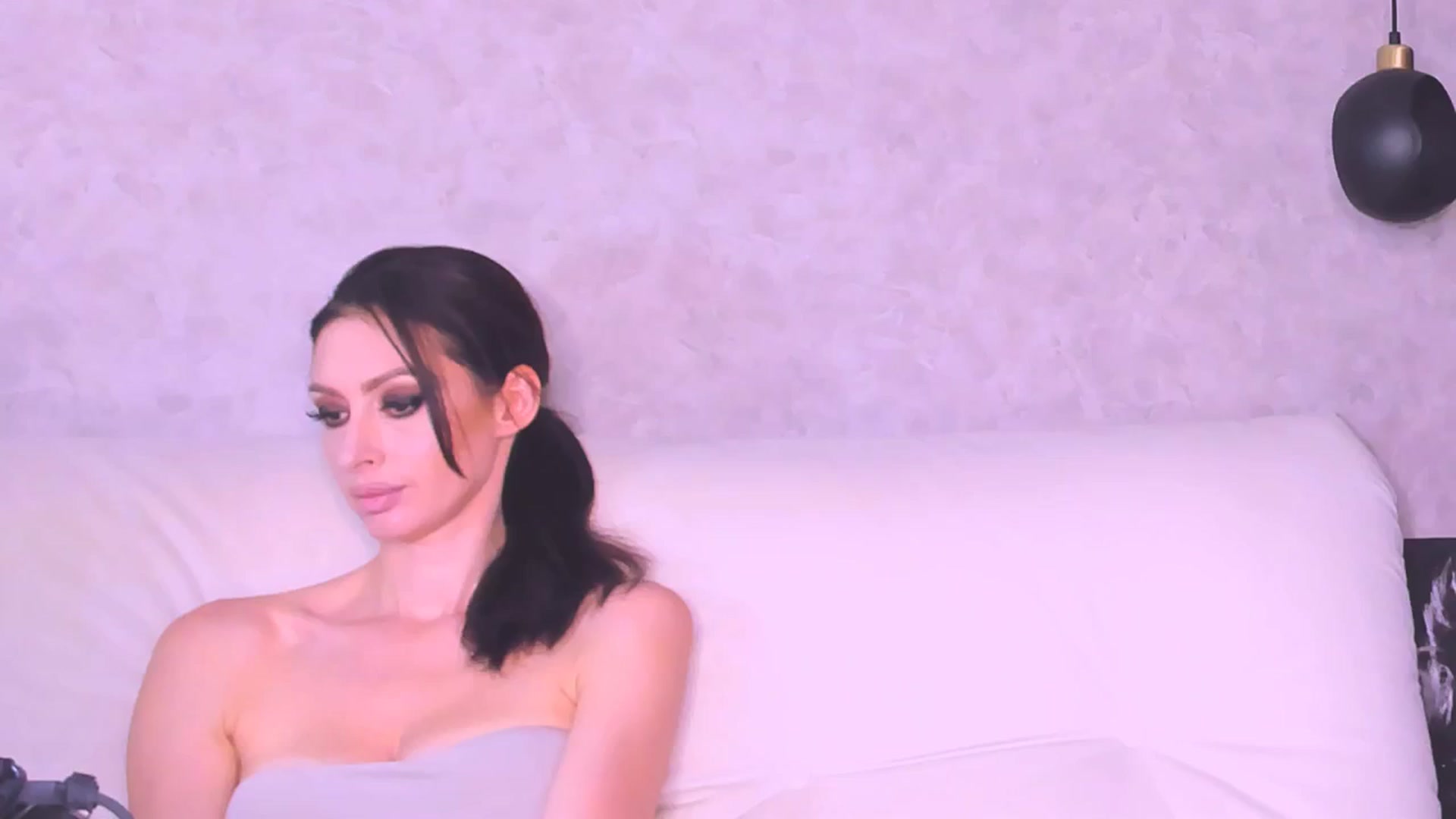 Gallery image thumbnail from AloeVera's myfreecams stream on, 07/21/2024, 22:41 image 5 of 20