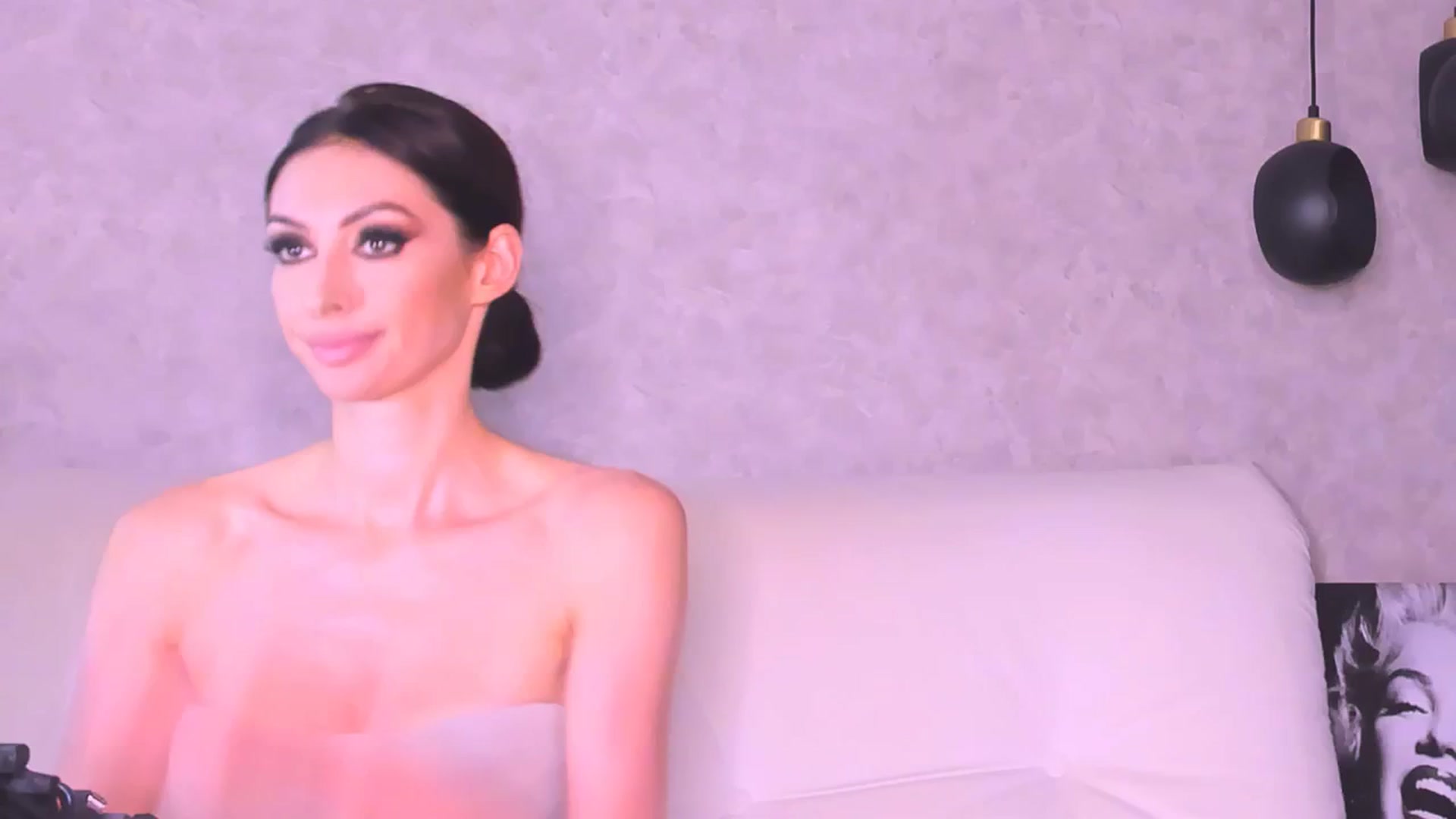 Gallery image thumbnail from AloeVera's myfreecams stream on, 07/28/2024, 02:07 image 1 of 20
