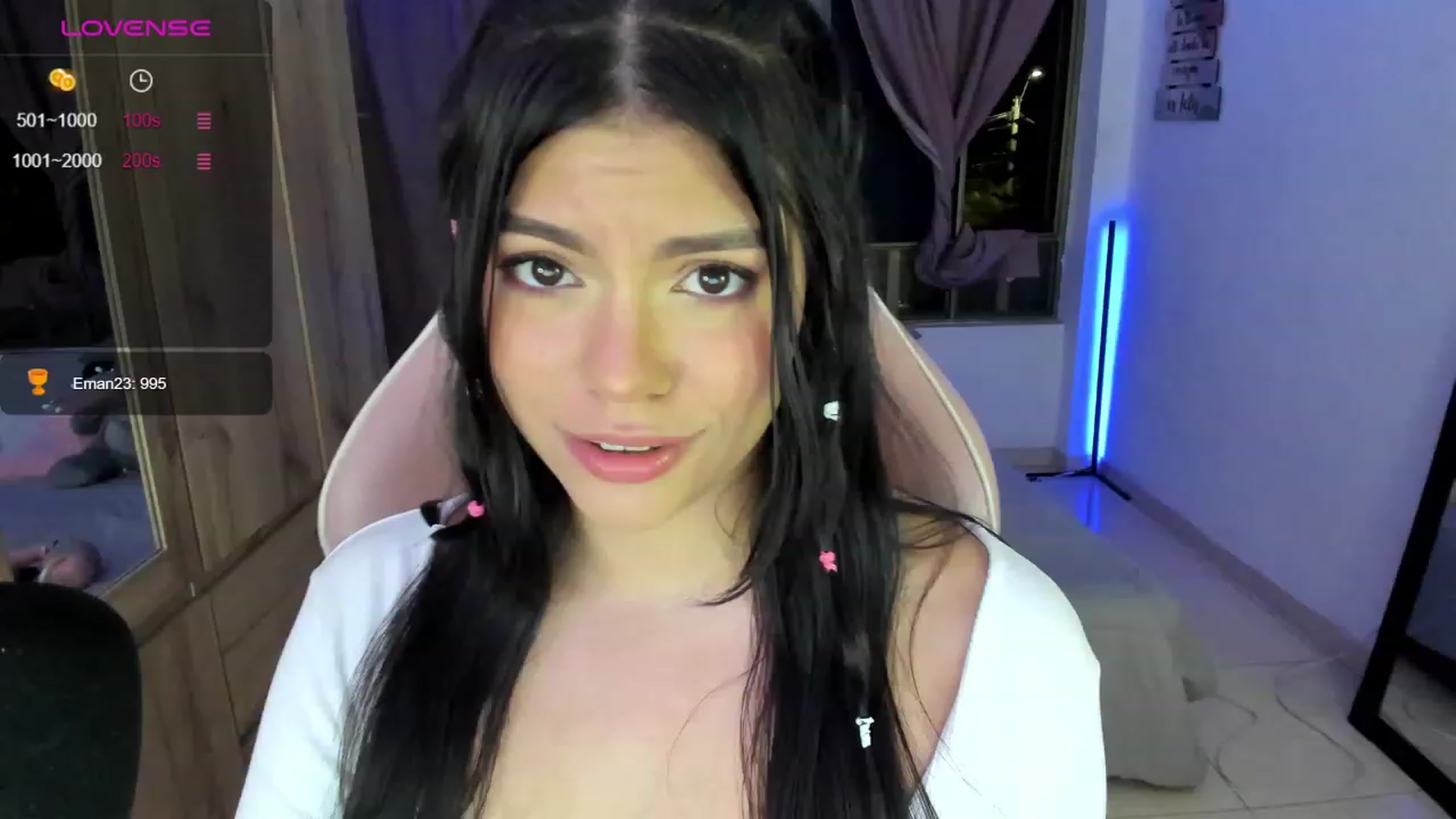 Gallery image thumbnail from Alondra_sweet's myfreecams stream on, 09/25/2023, 07:46 image 11 of 20