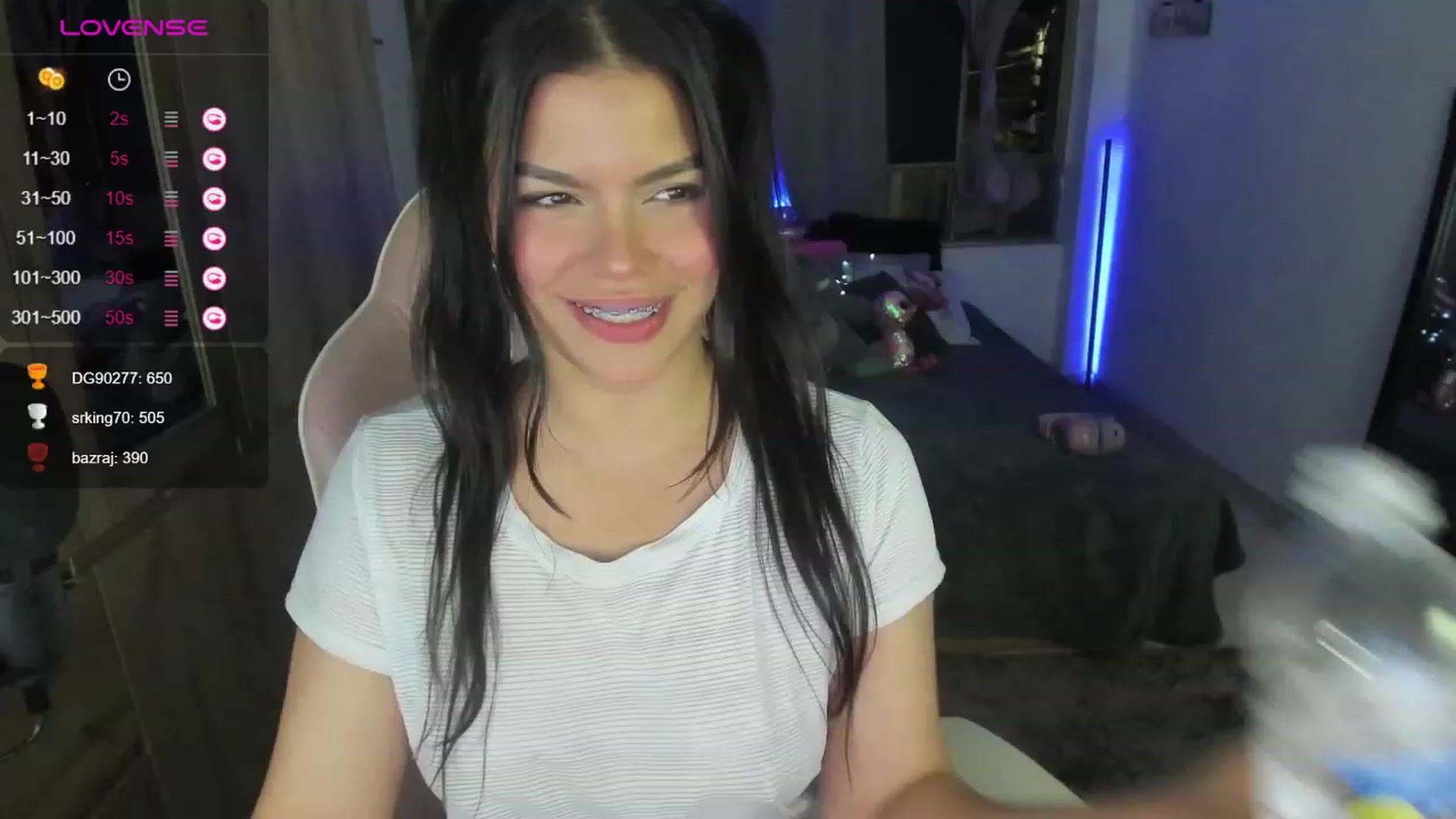 Gallery image thumbnail from Alondra_sweet's myfreecams stream on, 01/09/2024, 09:04 image 17 of 20