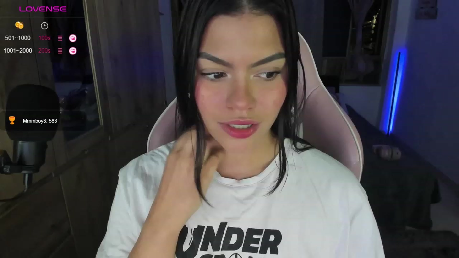 Gallery image thumbnail from Alondra_sweet's myfreecams stream on, 01/10/2024, 08:10 image 1 of 20
