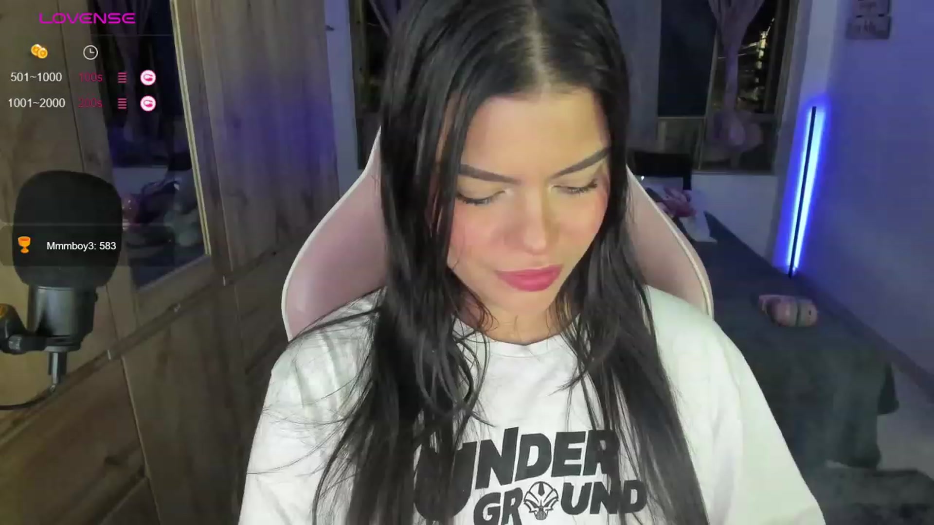 Gallery image thumbnail from Alondra_sweet's myfreecams stream on, 01/10/2024, 08:10 image 20 of 20