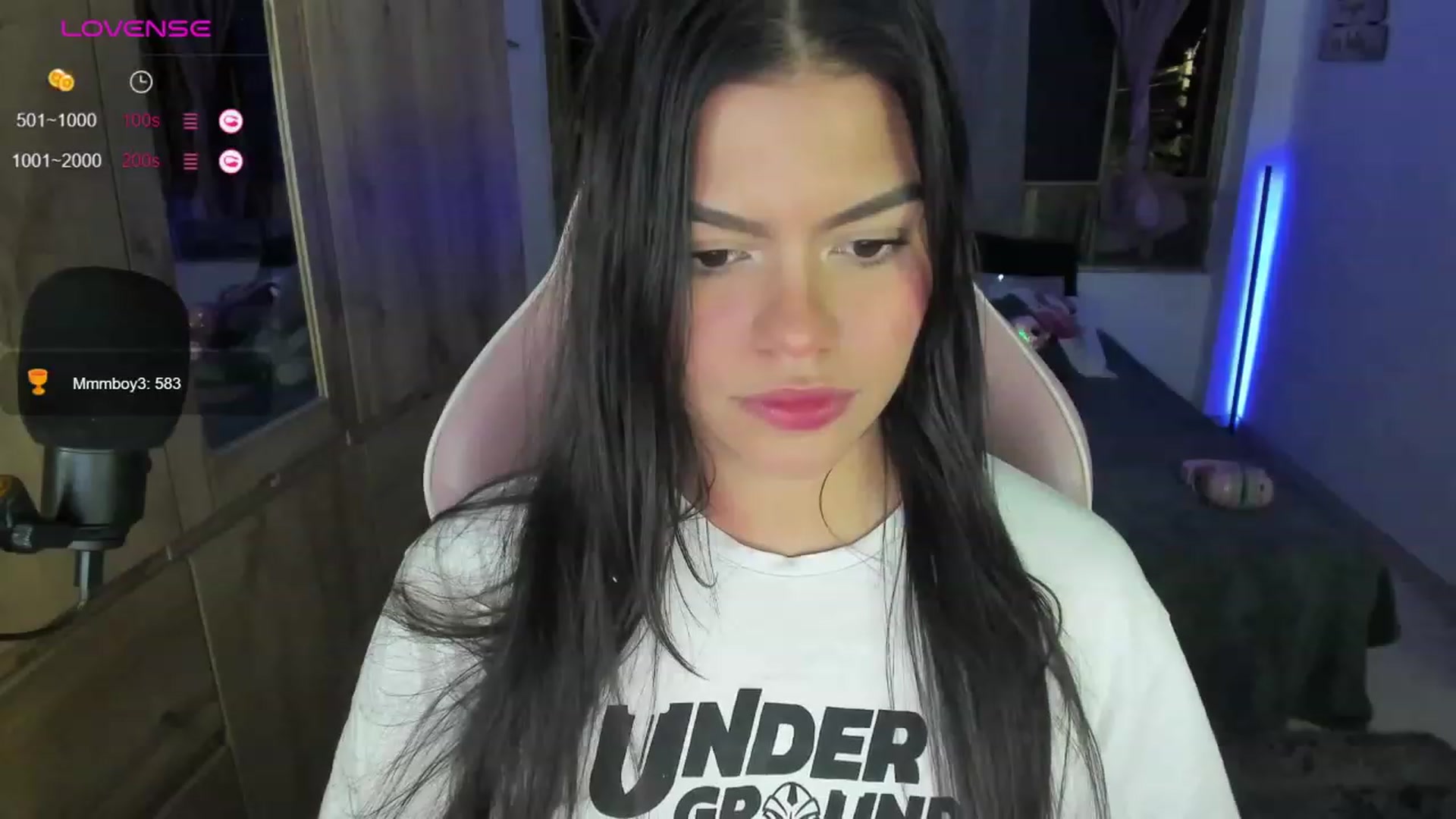Gallery image thumbnail from Alondra_sweet's myfreecams stream on, 01/10/2024, 08:10 image 13 of 20