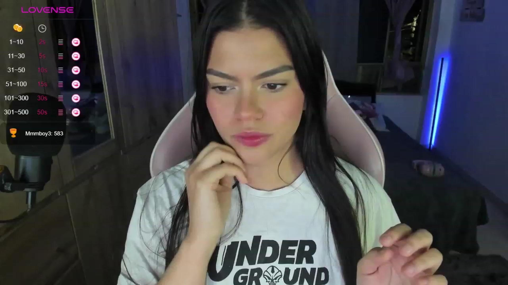 Gallery image thumbnail from Alondra_sweet's myfreecams stream on, 01/10/2024, 08:10 image 10 of 20