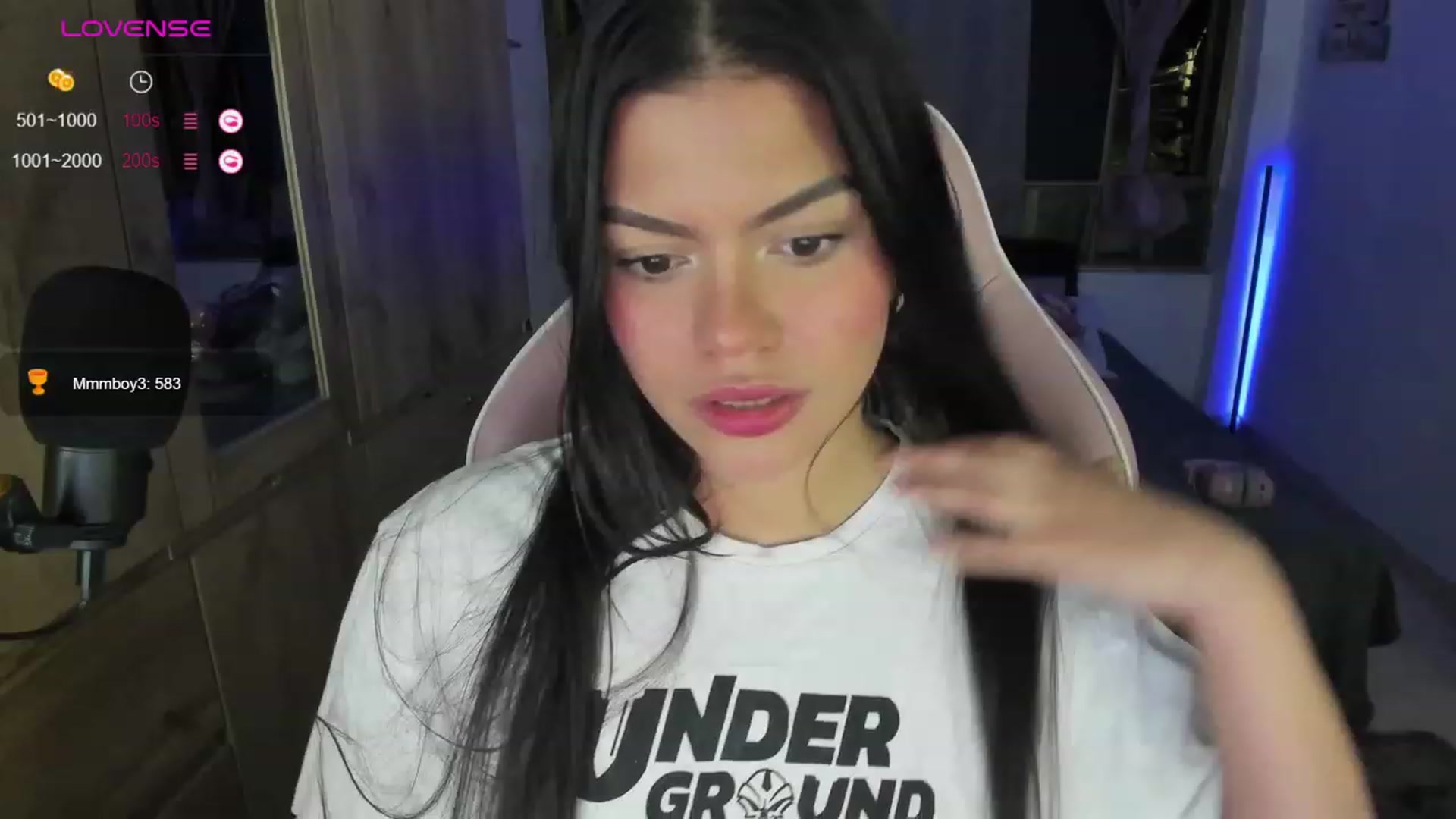 Gallery image thumbnail from Alondra_sweet's myfreecams stream on, 01/10/2024, 08:10 image 11 of 20