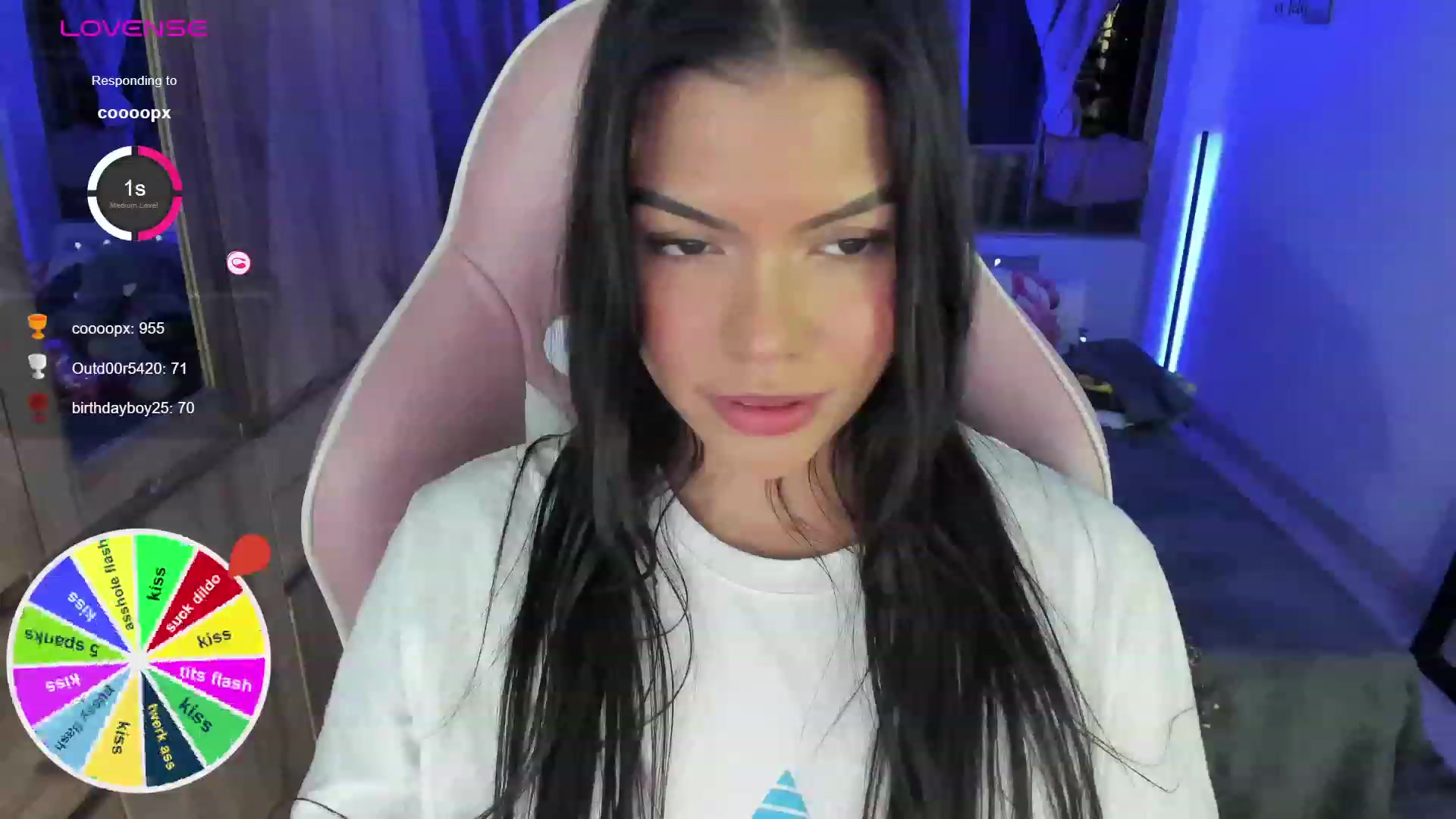 Gallery image thumbnail from Alondra_sweet's myfreecams stream on, 01/17/2024, 09:01 image 14 of 20