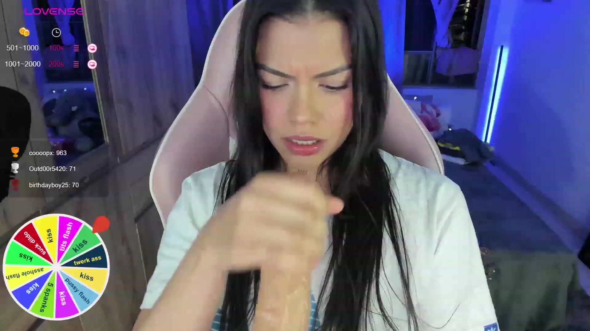 Gallery image thumbnail from Alondra_sweet's myfreecams stream on, 01/17/2024, 09:01 image 15 of 20