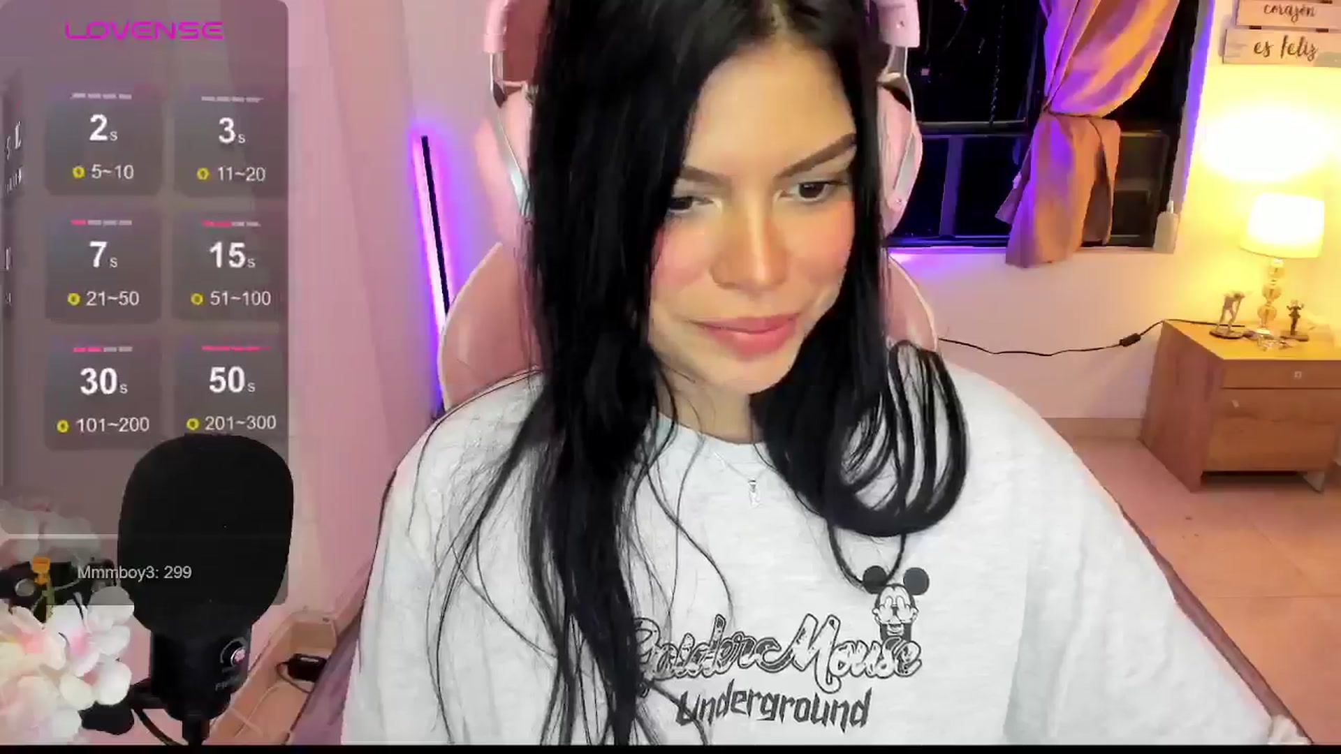 Gallery image thumbnail from Alondra_sweet's myfreecams stream on, 06/25/2024, 06:29 image 14 of 20
