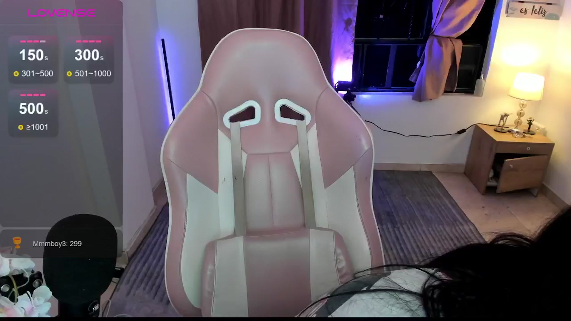 Gallery image thumbnail from Alondra_sweet's myfreecams stream on, 06/25/2024, 06:29 image 1 of 20