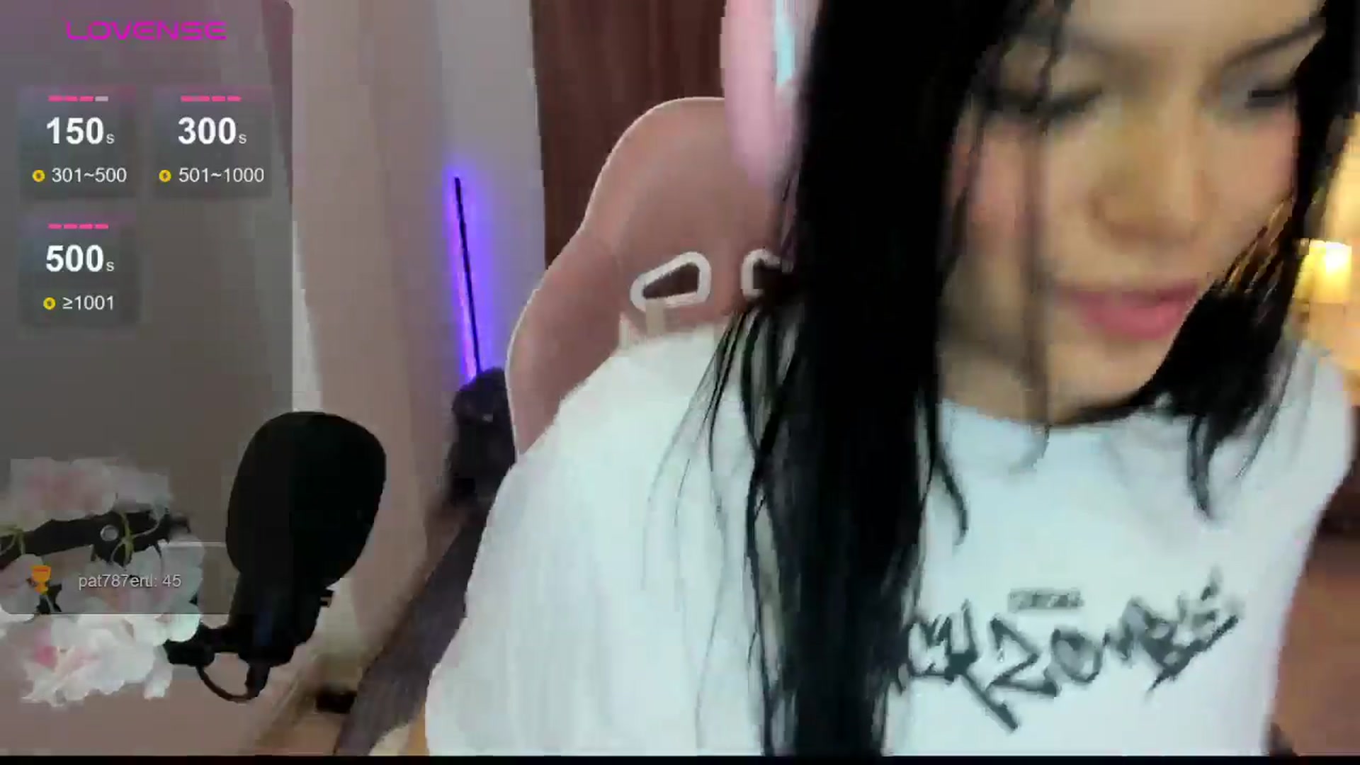 Gallery image thumbnail from Alondra_sweet's myfreecams stream on, 07/02/2024, 05:23 image 18 of 20