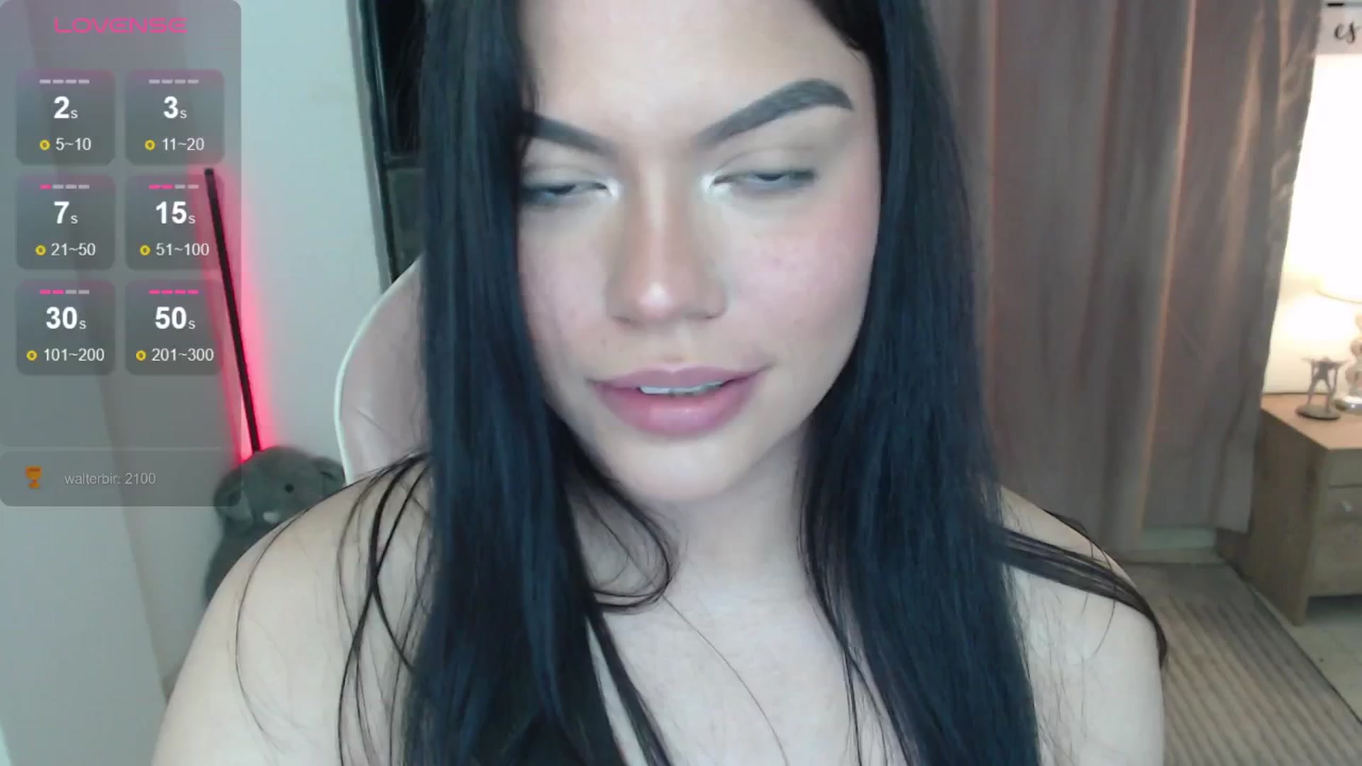 Gallery image thumbnail from Alondra_sweet's myfreecams stream on, 10/30/2024, 07:49 image 3 of 20