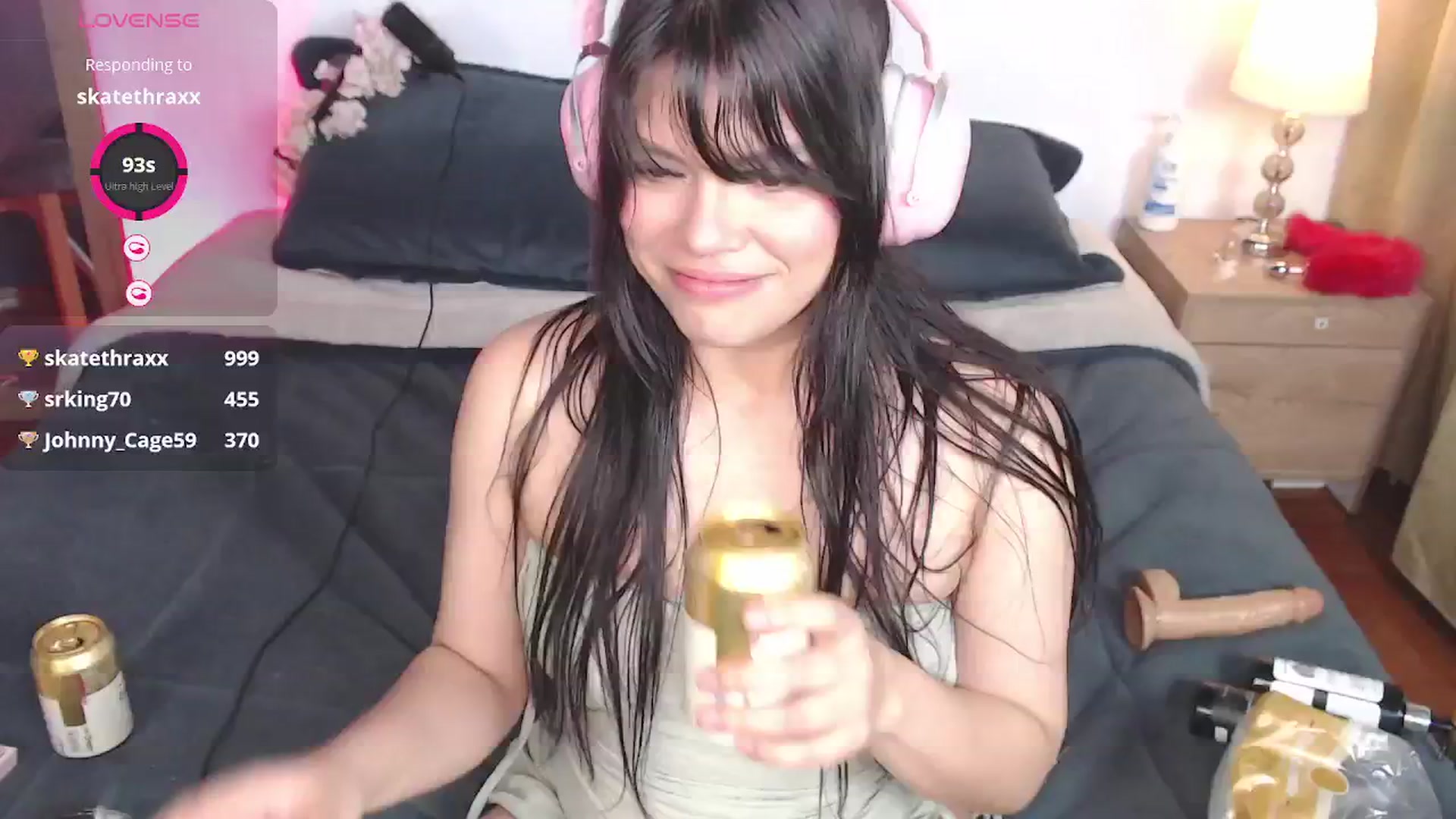 Gallery image thumbnail from Alondra_sweet's myfreecams stream on, 07/18/2025, 10:14 image 14 of 20