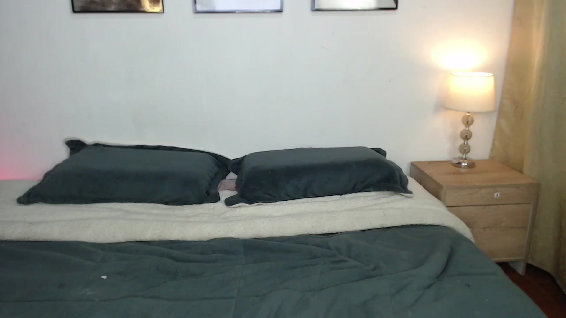 Gallery image thumbnail from Alondra_sweet's myfreecams stream on, 08/05/2025, 10:07 image 12 of 20