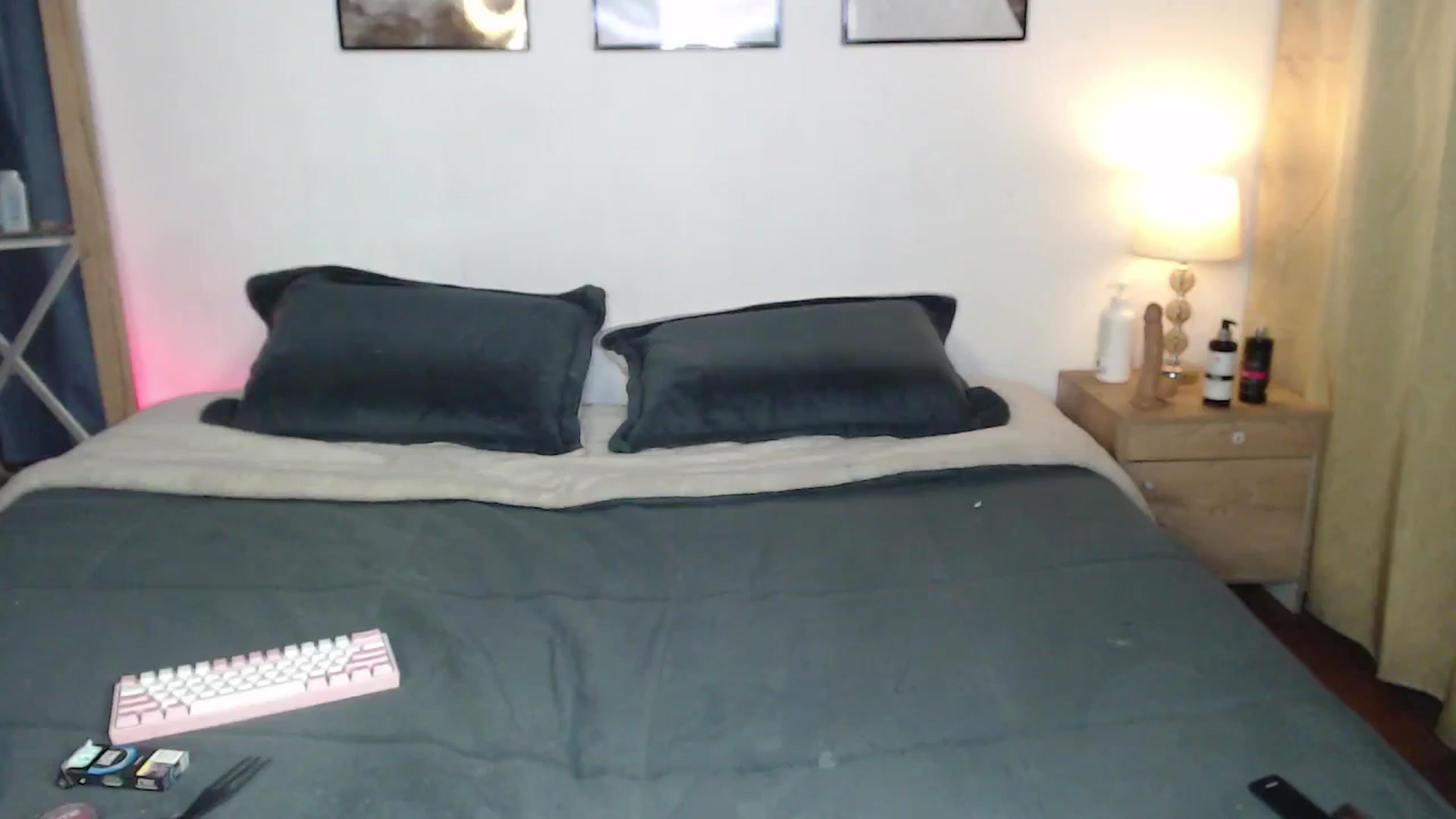 Gallery image thumbnail from Alondra_sweet's myfreecams stream on, 08/06/2025, 09:23 image 7 of 20