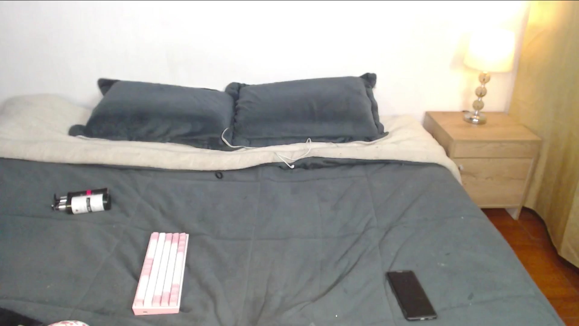 Gallery image thumbnail from Alondra_sweet's myfreecams stream on, 08/14/2025, 07:58 image 7 of 20