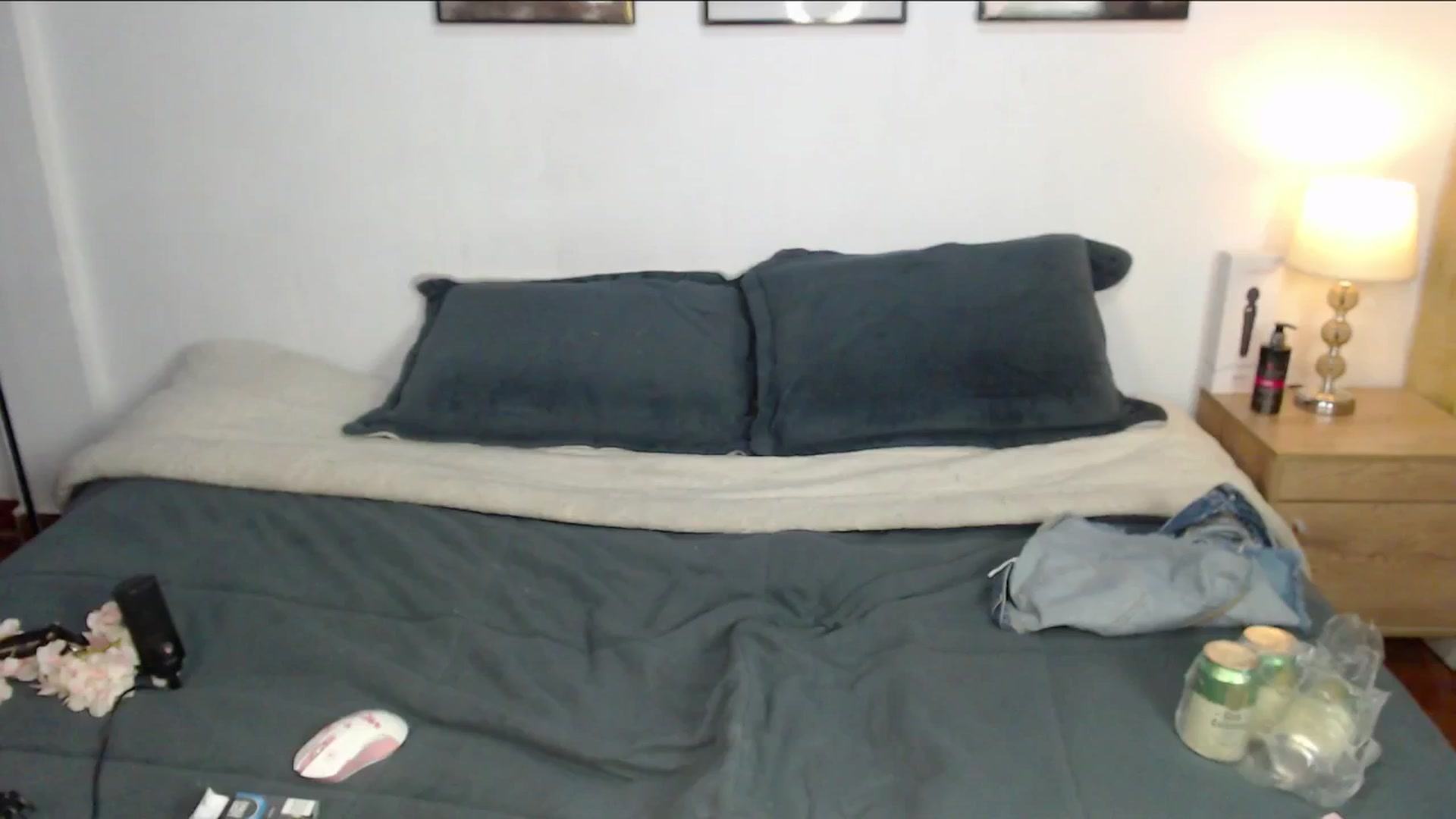 Gallery image thumbnail from Alondra_sweet's myfreecams stream on, 08/19/2025, 10:07 image 5 of 20