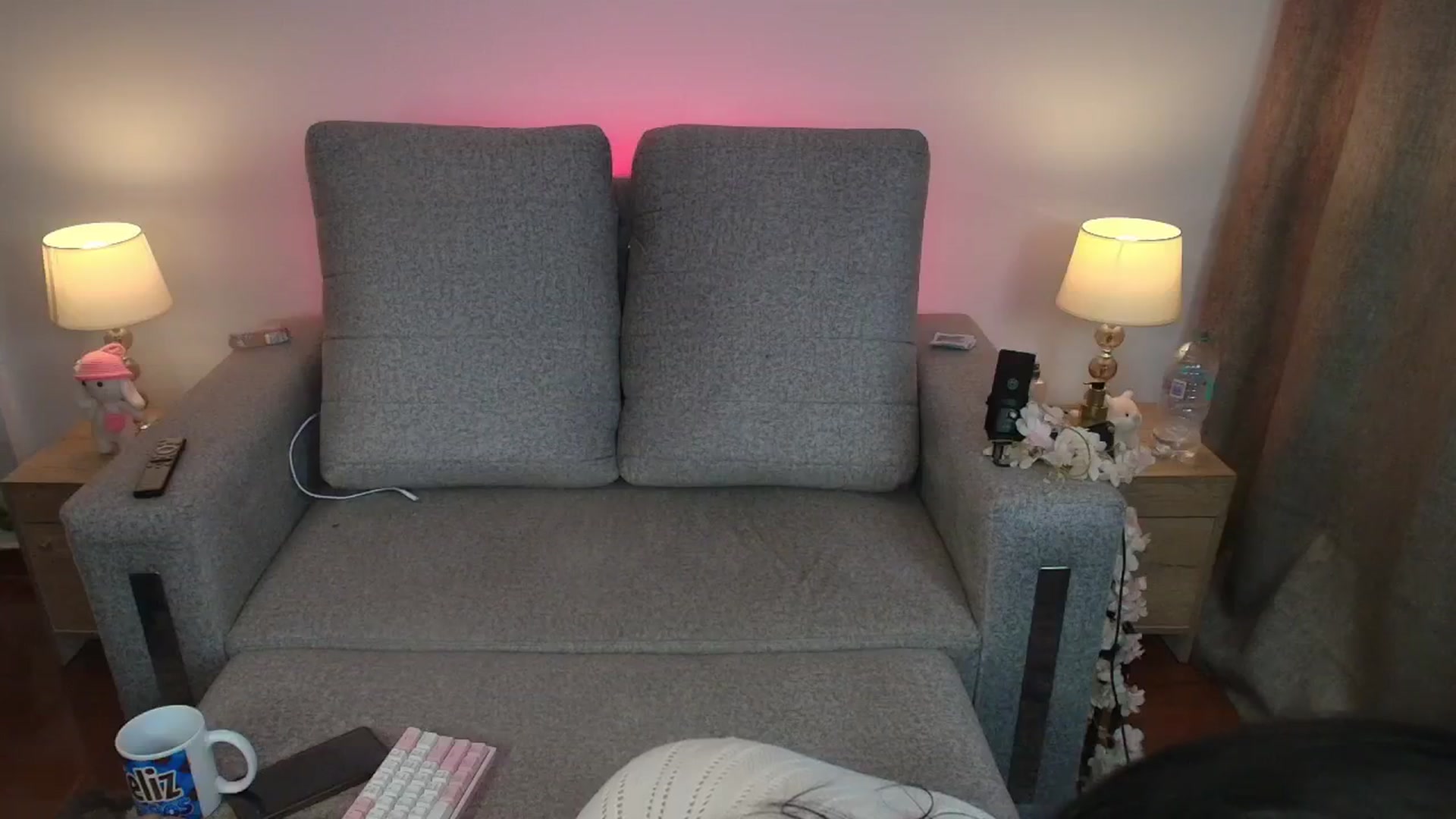 Gallery image thumbnail from Alondra_sweet's myfreecams stream on, 04/28/2026, 06:12 image 19 of 20