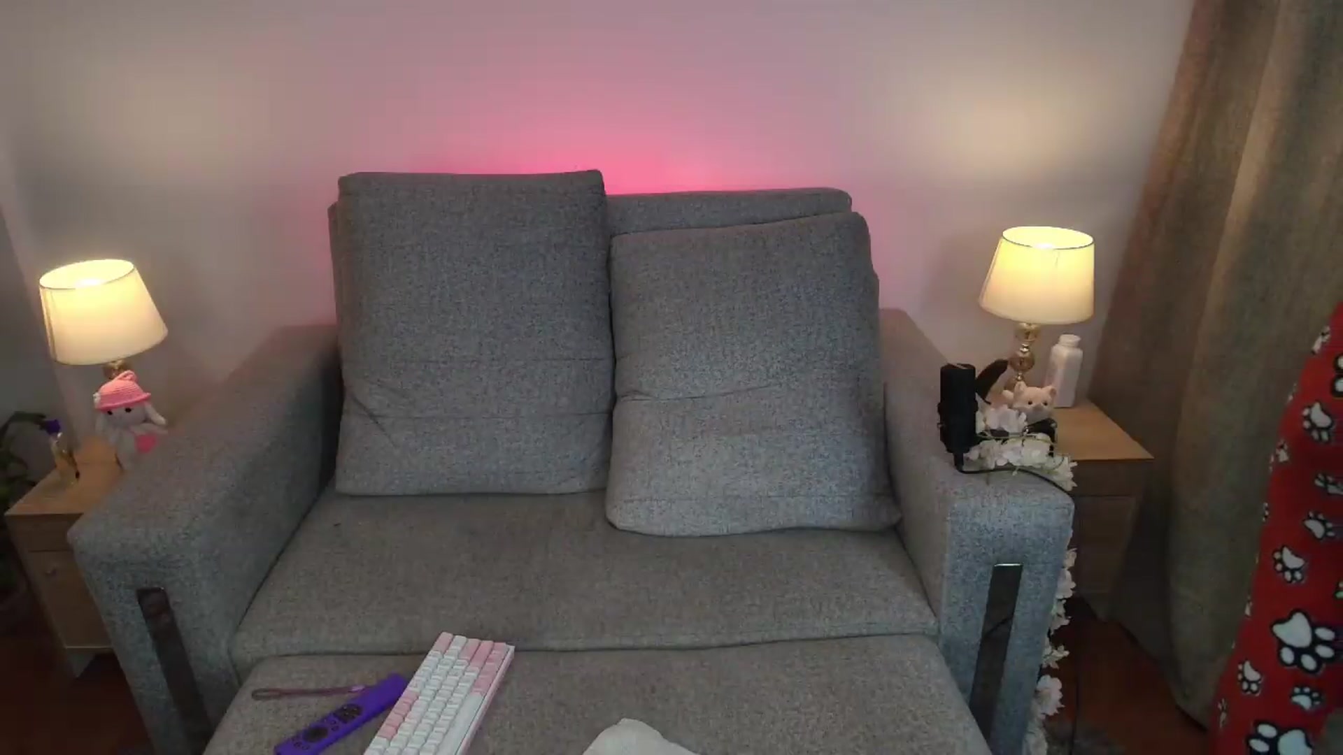 Gallery image thumbnail from Alondra_sweet's myfreecams stream on, 05/06/2026, 09:15 image 14 of 20