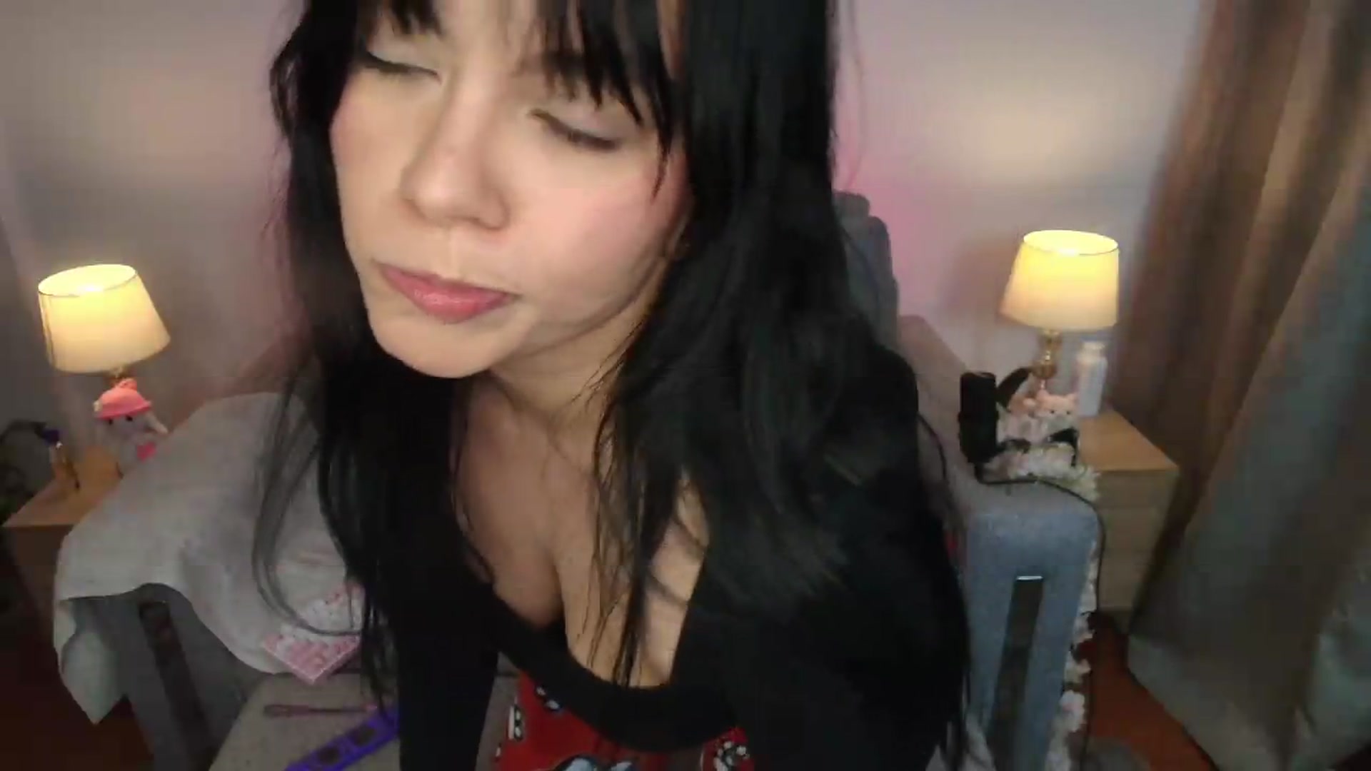 Gallery image thumbnail from Alondra_sweet's myfreecams stream on, 05/06/2026, 09:15 image 16 of 20