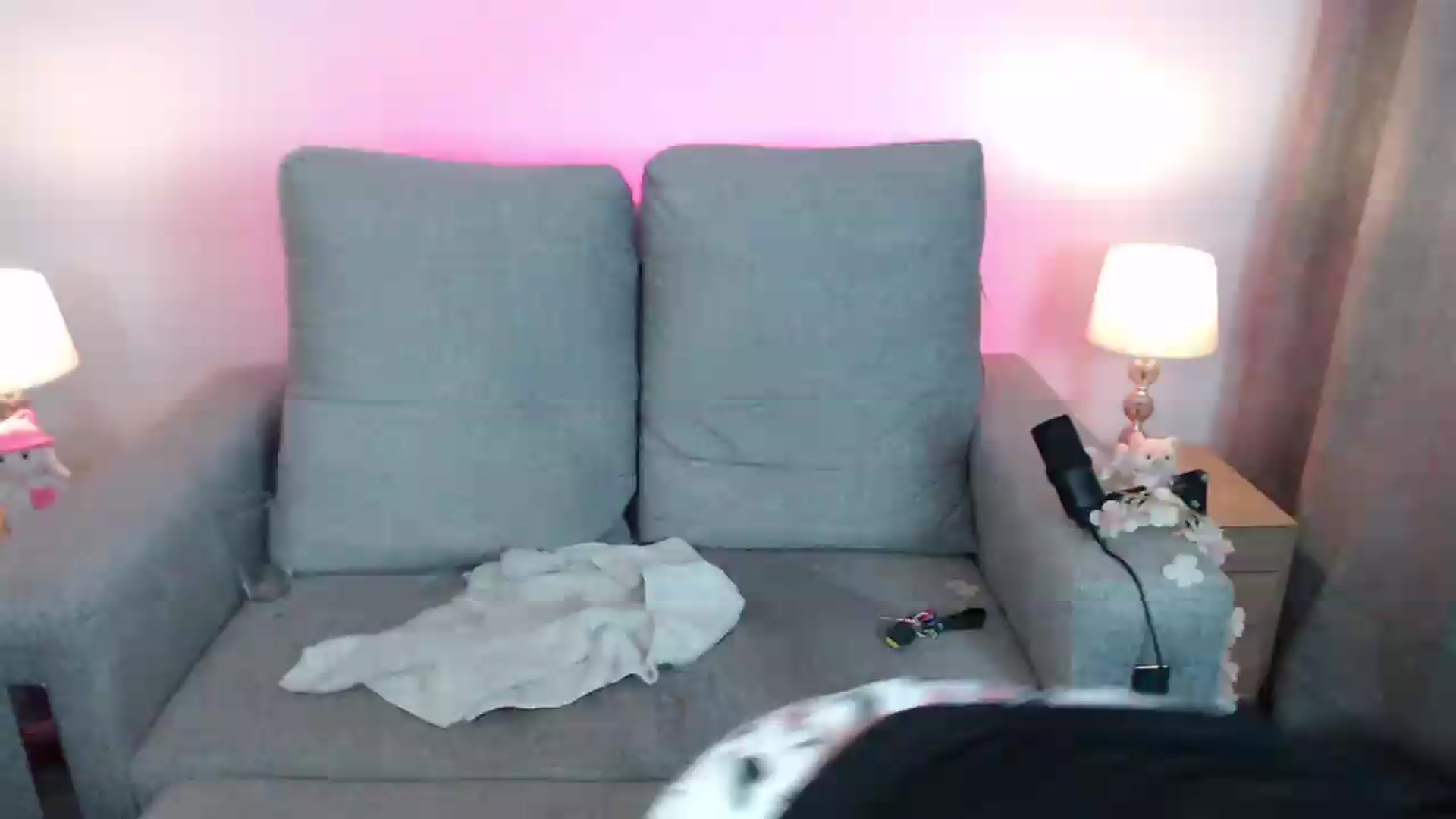 Gallery image thumbnail from Alondra_sweet's myfreecams stream on, 05/09/2026, 08:37 image 12 of 20