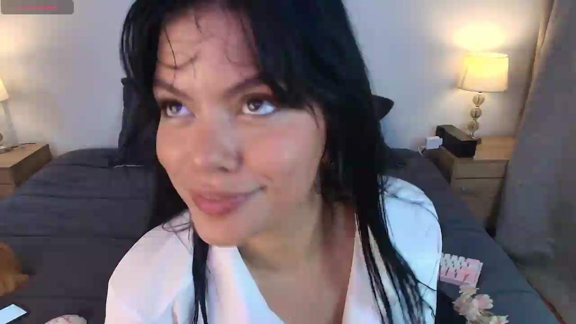 Gallery image thumbnail from Alondra_sweet's myfreecams stream on, 09/17/2026, 21:27 image 18 of 20